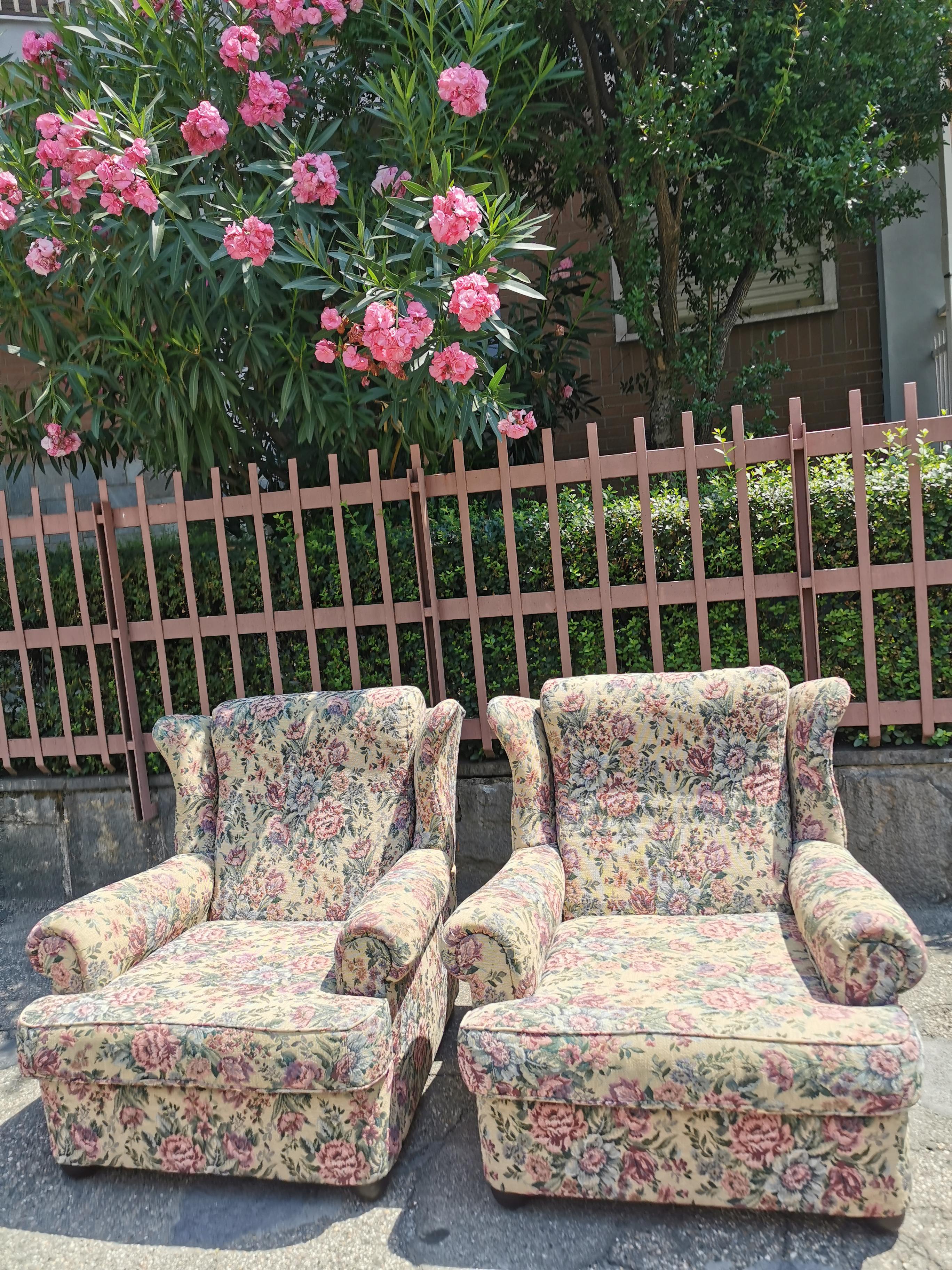 Pair of Lounge Chairs with Flower motifs circa 1950 Italy 1