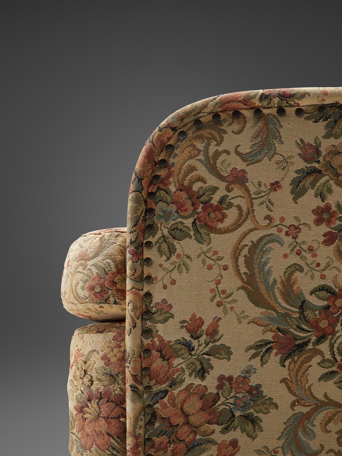 Pair of Lounge Chairs with Original Floral Upholstery In Good Condition In Waalwijk, NL