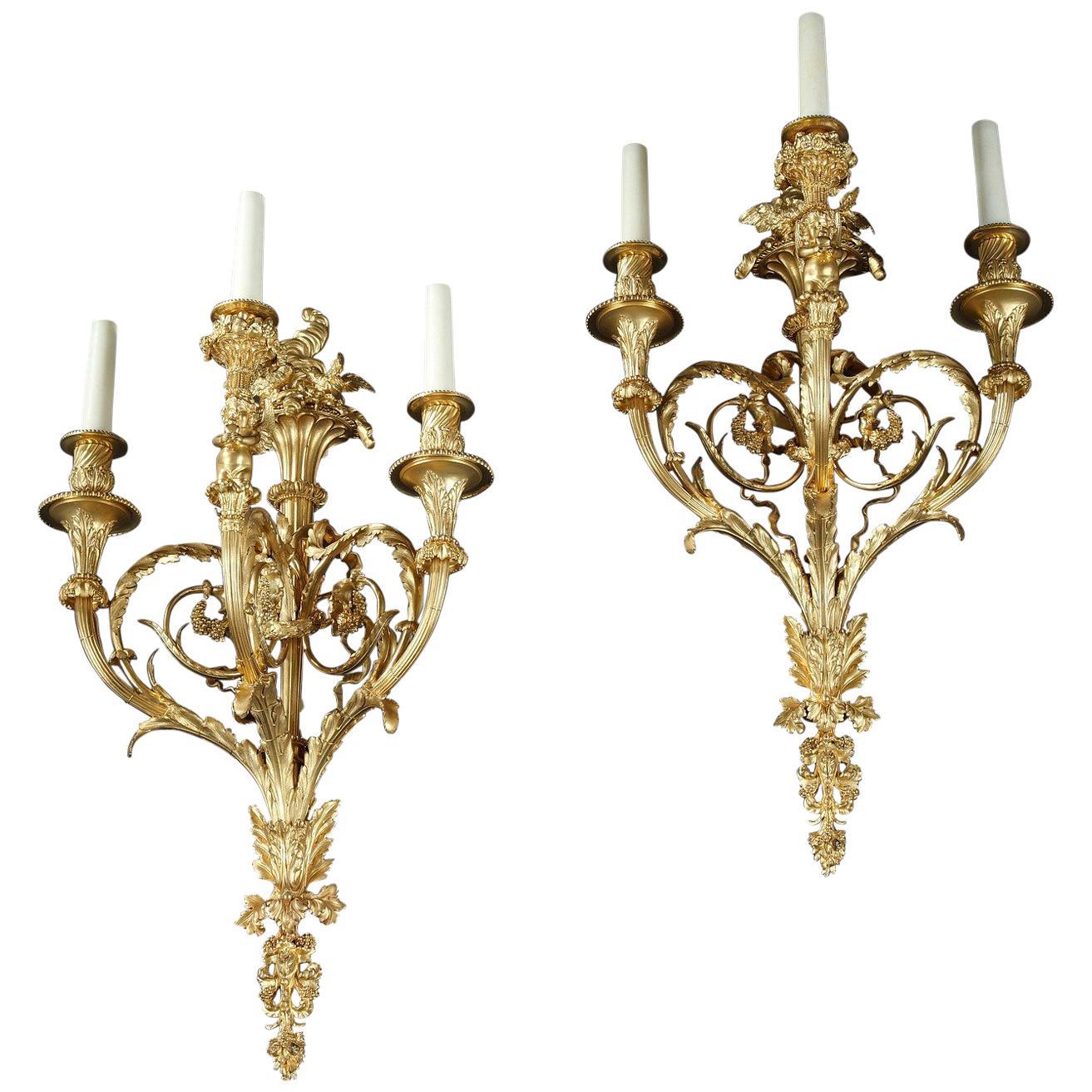 Pair of Gilded Bronze Lovebirds Wall-Lights by G. Denière, France, Circa 1880 For Sale