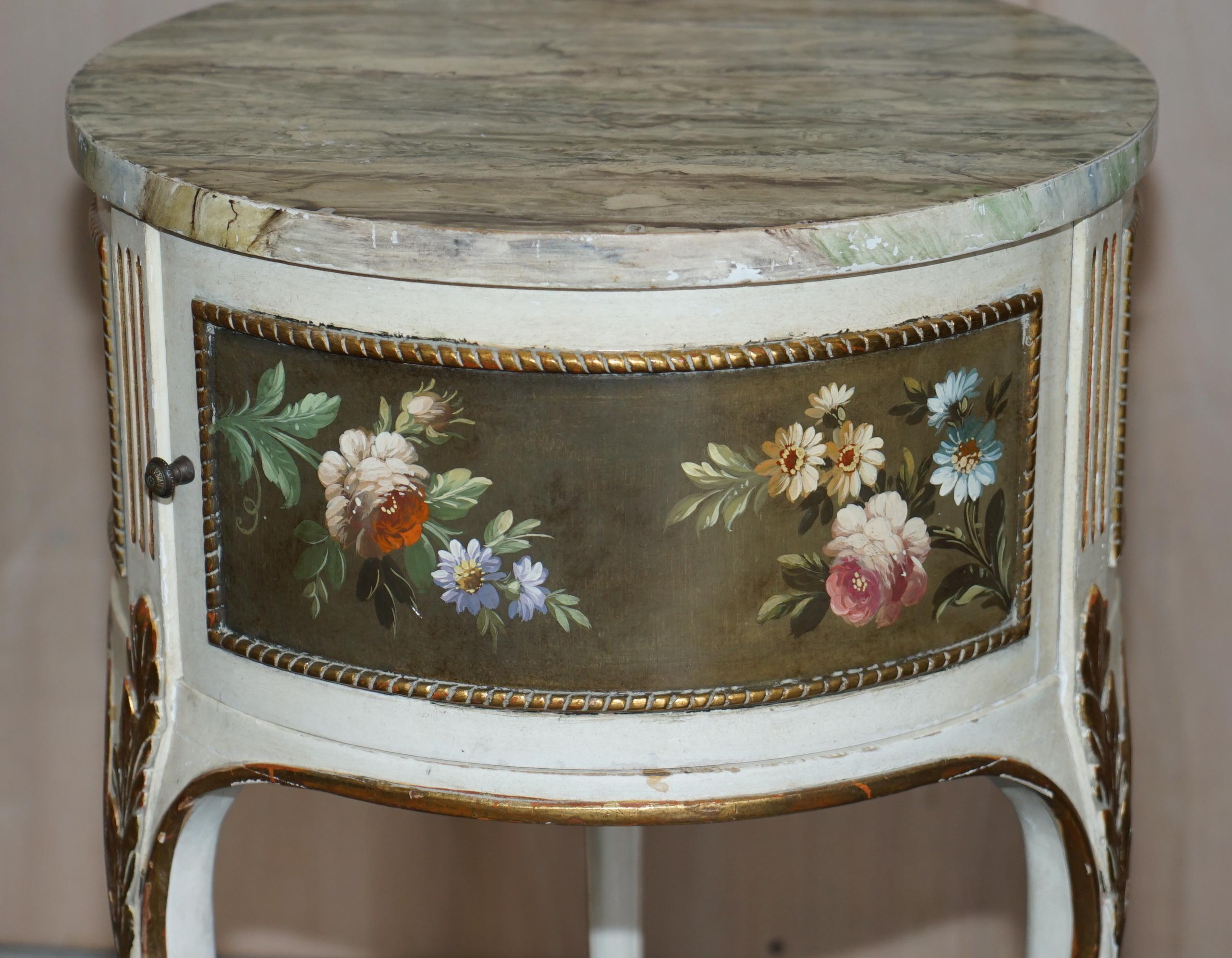 Pair of Lovely Antique Louis XVI Style Floral Hand Painted Side End Lamp Tables For Sale 12