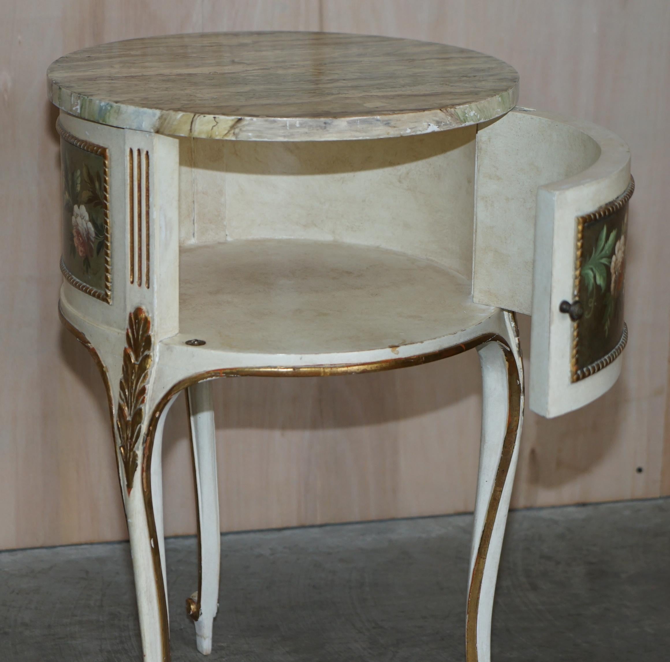 Pair of Lovely Antique Louis XVI Style Floral Hand Painted Side End Lamp Tables For Sale 14