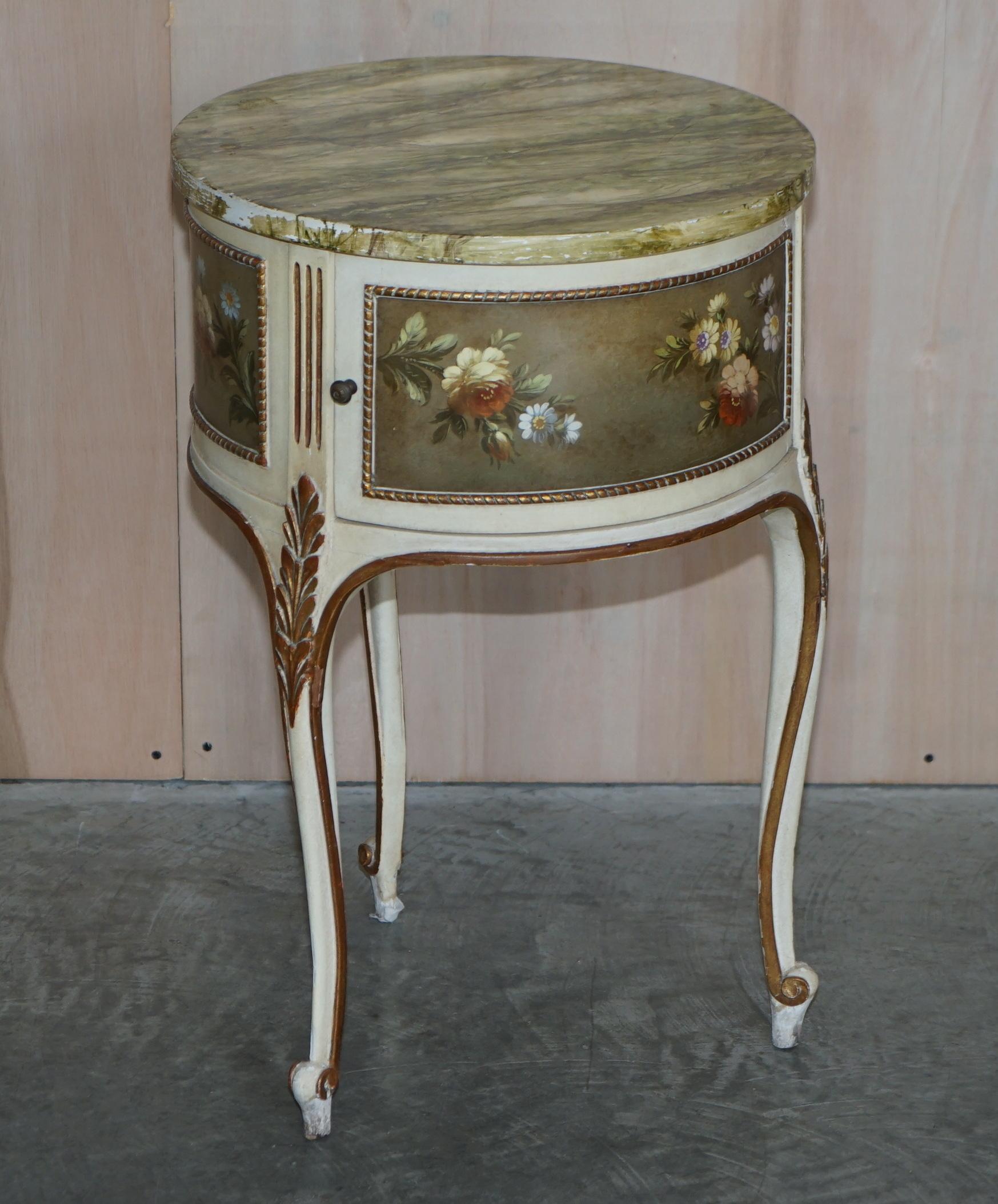 French Pair of Lovely Antique Louis XVI Style Floral Hand Painted Side End Lamp Tables For Sale