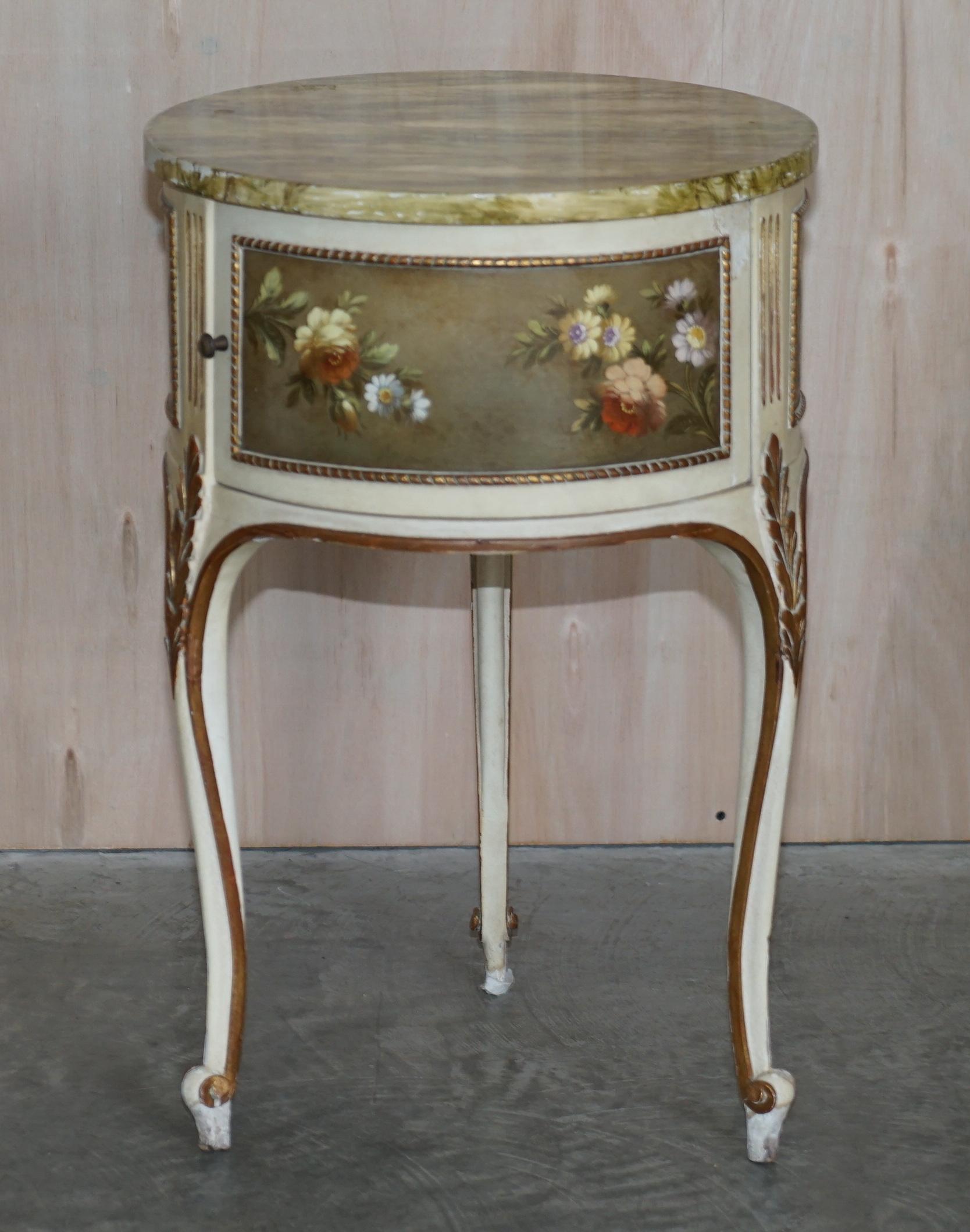 Hand-Crafted Pair of Lovely Antique Louis XVI Style Floral Hand Painted Side End Lamp Tables For Sale