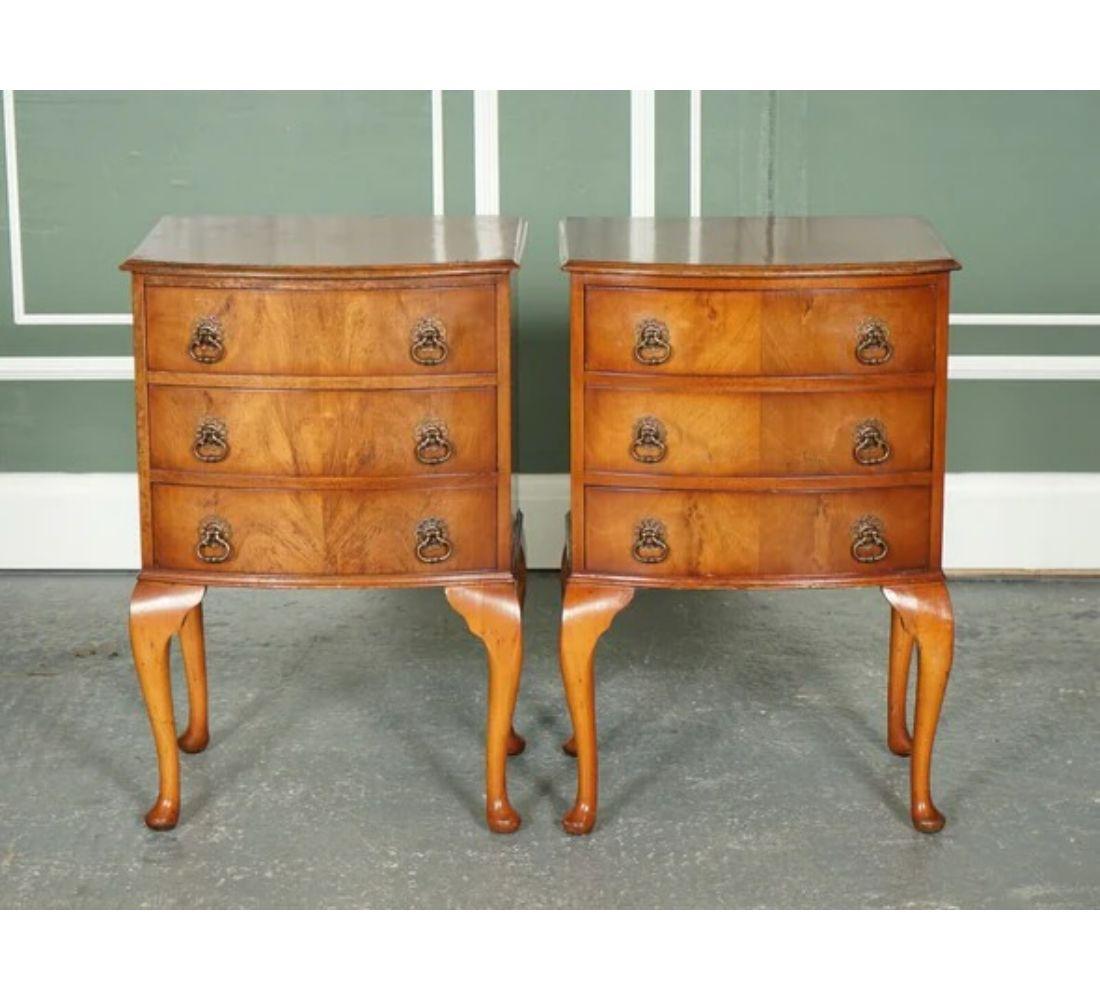 British Pair of Lovely Art Deco Walnut Nightstands End Tables Queen Anne Legs