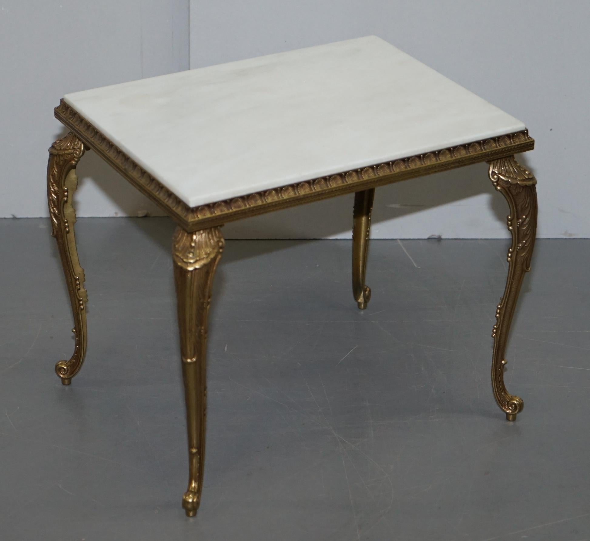 Early 20th Century Pair of Lovely circa 1900 French Brass Framed Side Tables Italian Marble Tops For Sale