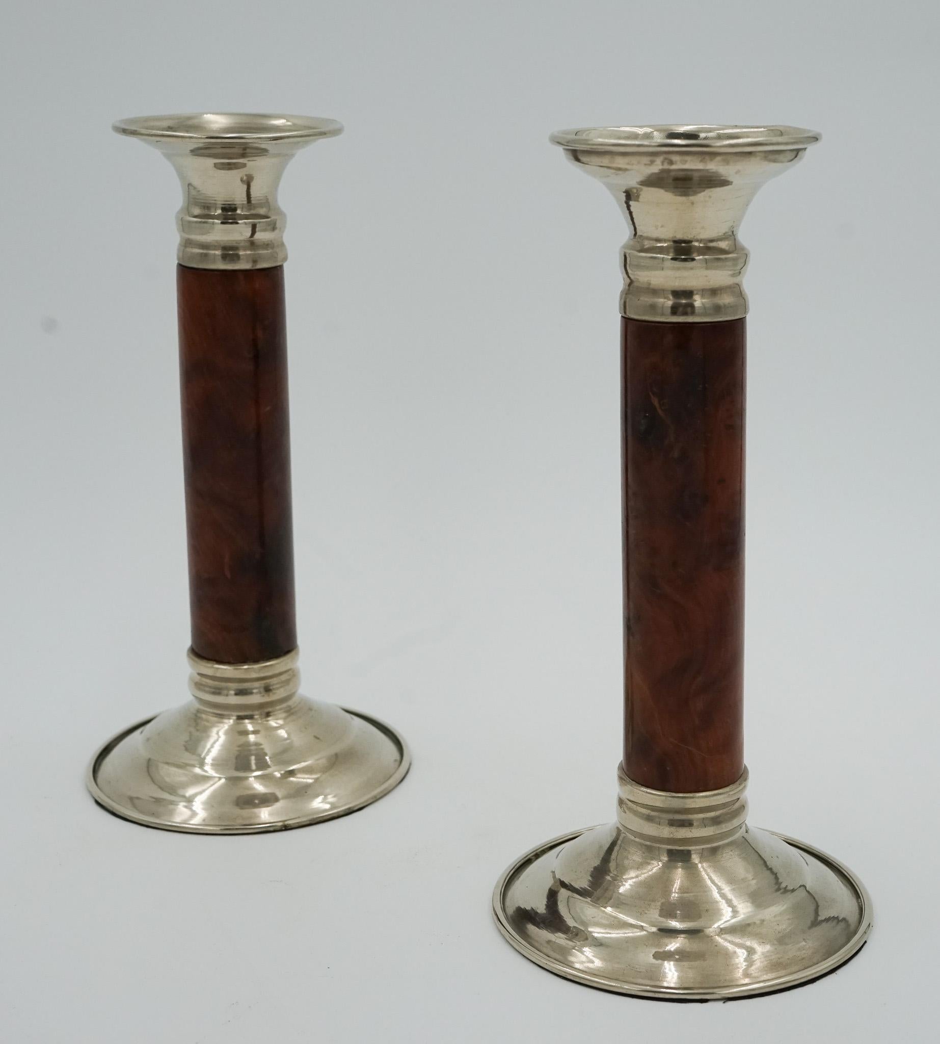British PAIR OF LOVELY DECORATIVE ART DECO BURR WALNUT CANDLESTiCKS For Sale