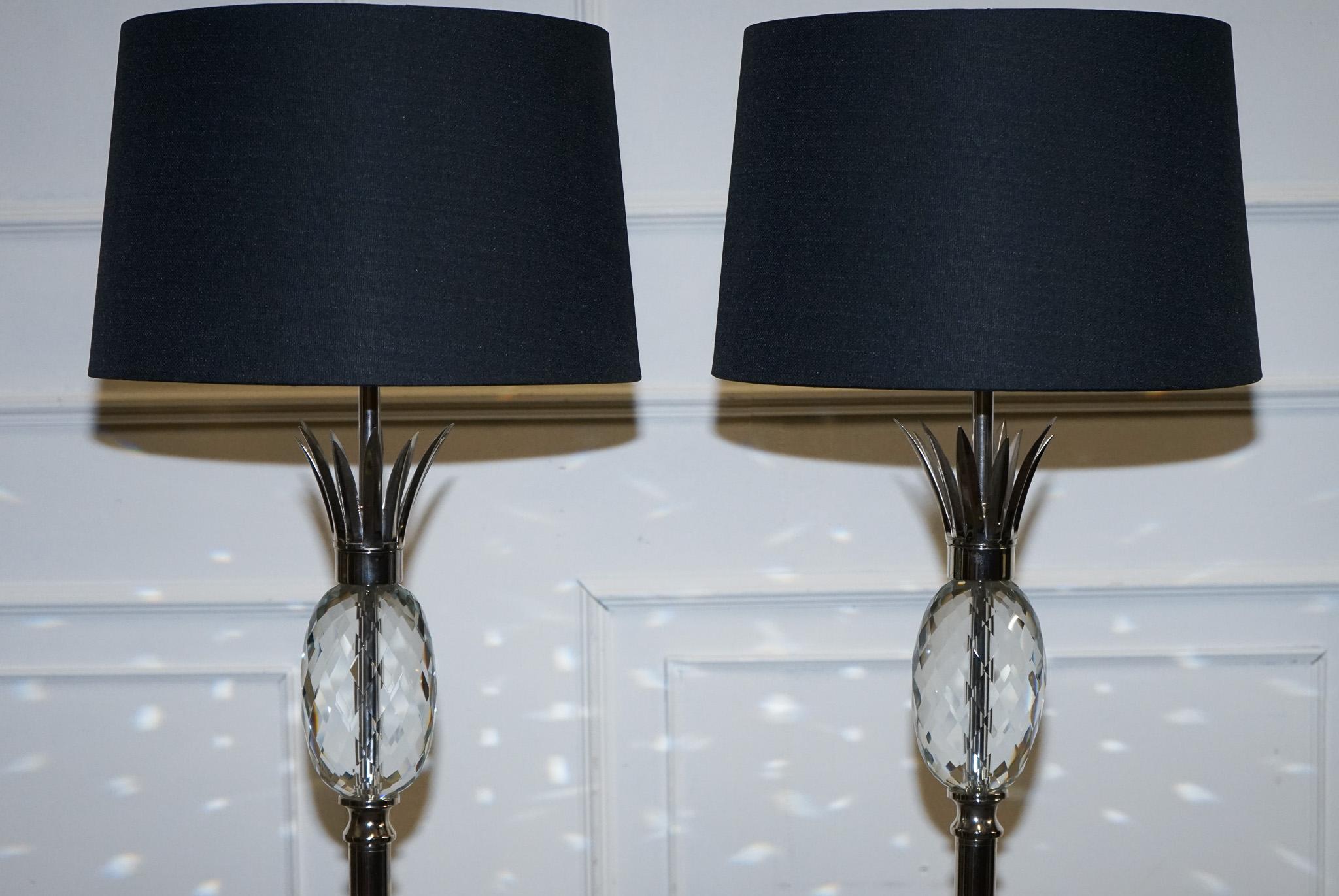 PAIR OF LOVELY FLOOR LAMPS WITH PINEAPPLE DESIGN STAiNLESS STEEL BLACK SHADE For Sale 2