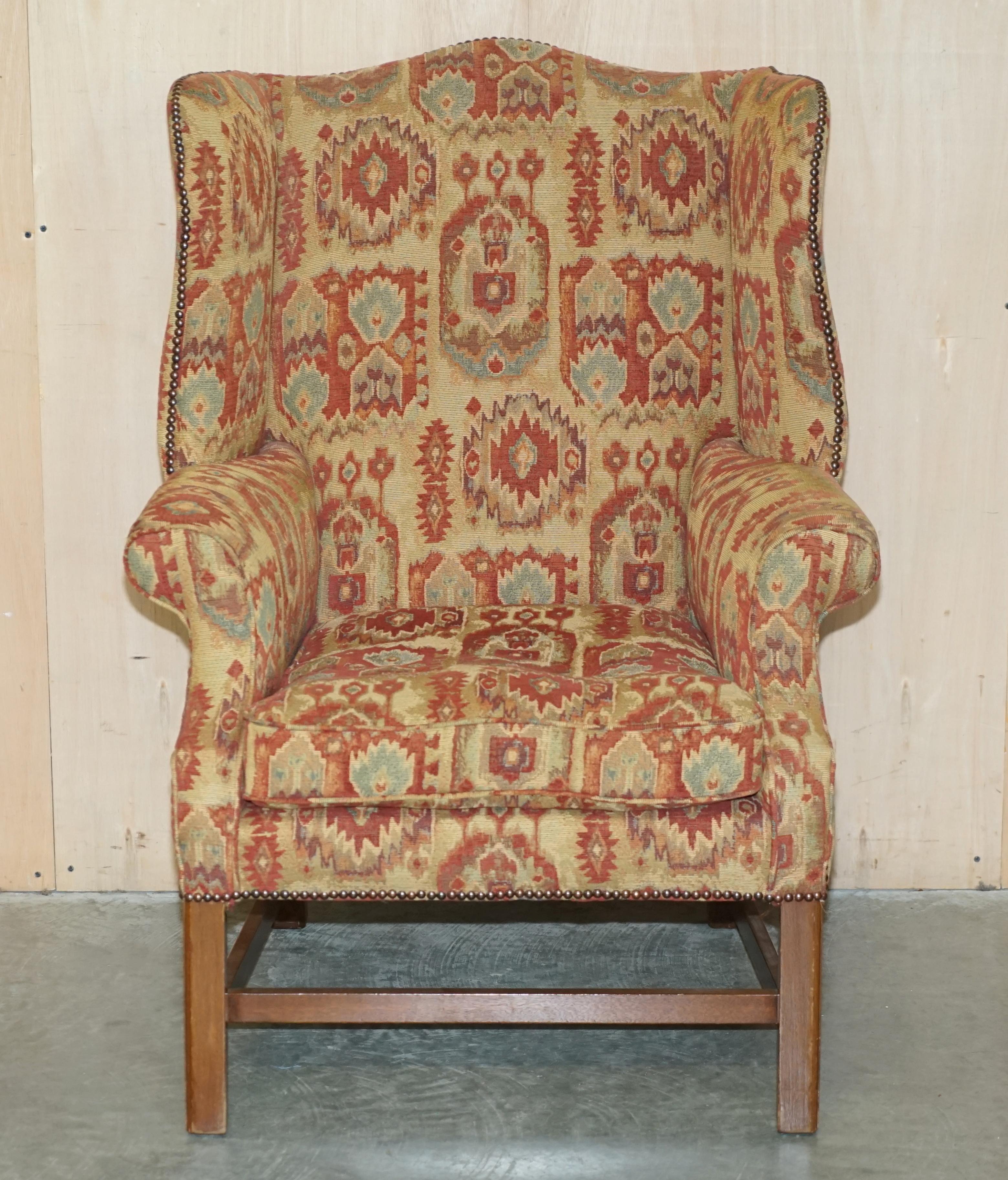 English Pair of Lovely George III Style Wingback Armchairs with Kilim Pattern Uphosltery For Sale