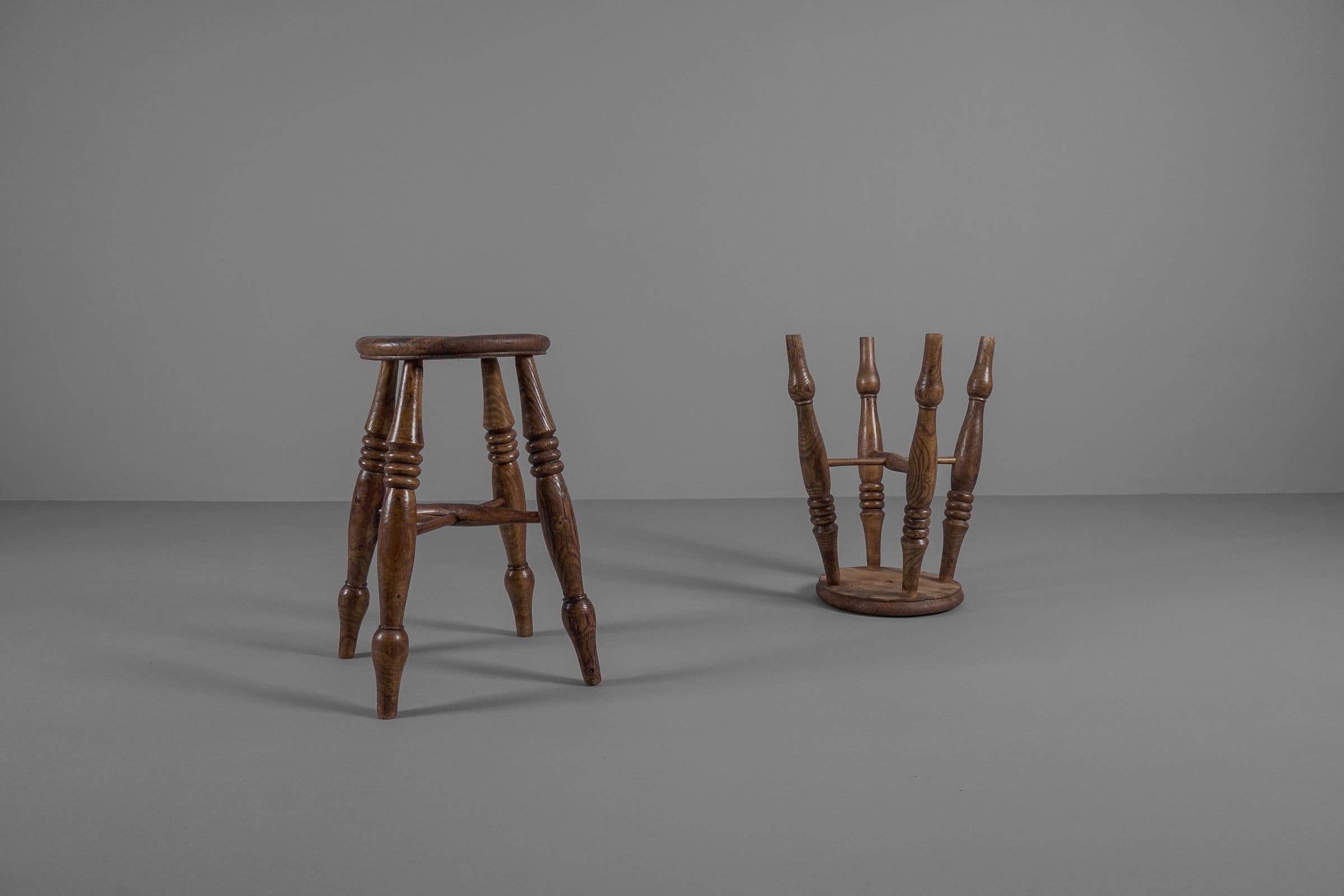 Mid-20th Century Pair of Lovely Old Wooden Stools, 1950s France