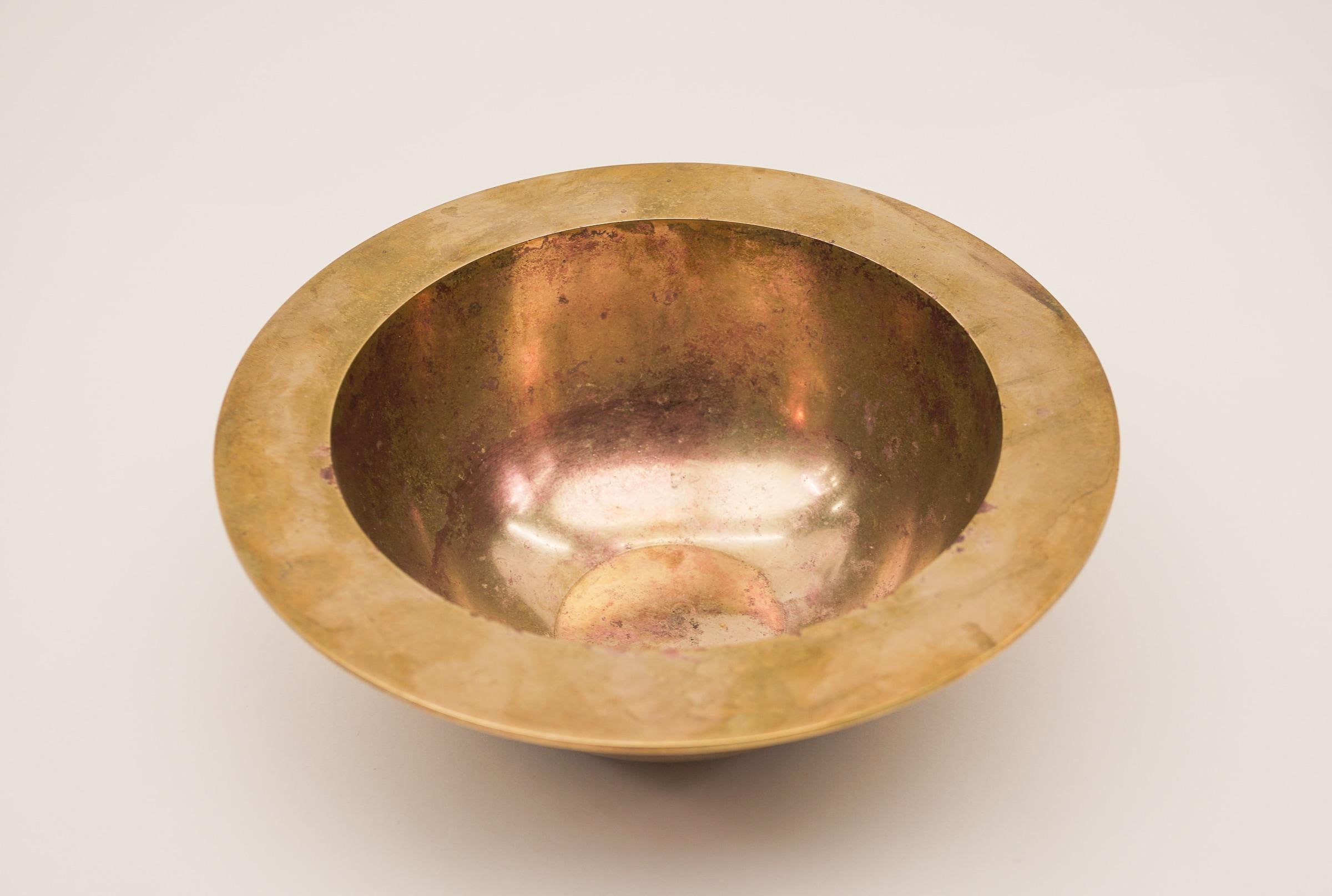 Pair of Lovely Solid Brass Bowls from the 1950s In Good Condition For Sale In Nürnberg, Bayern