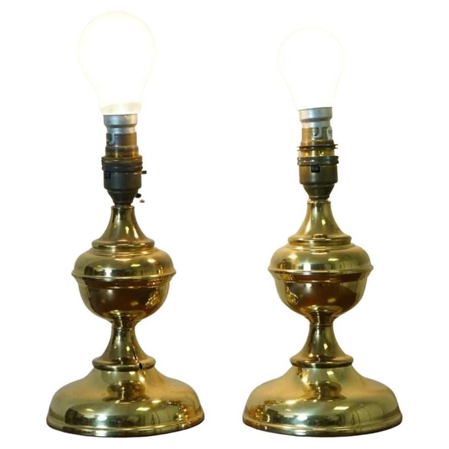 Paire de jolies lampes vintage en laiton