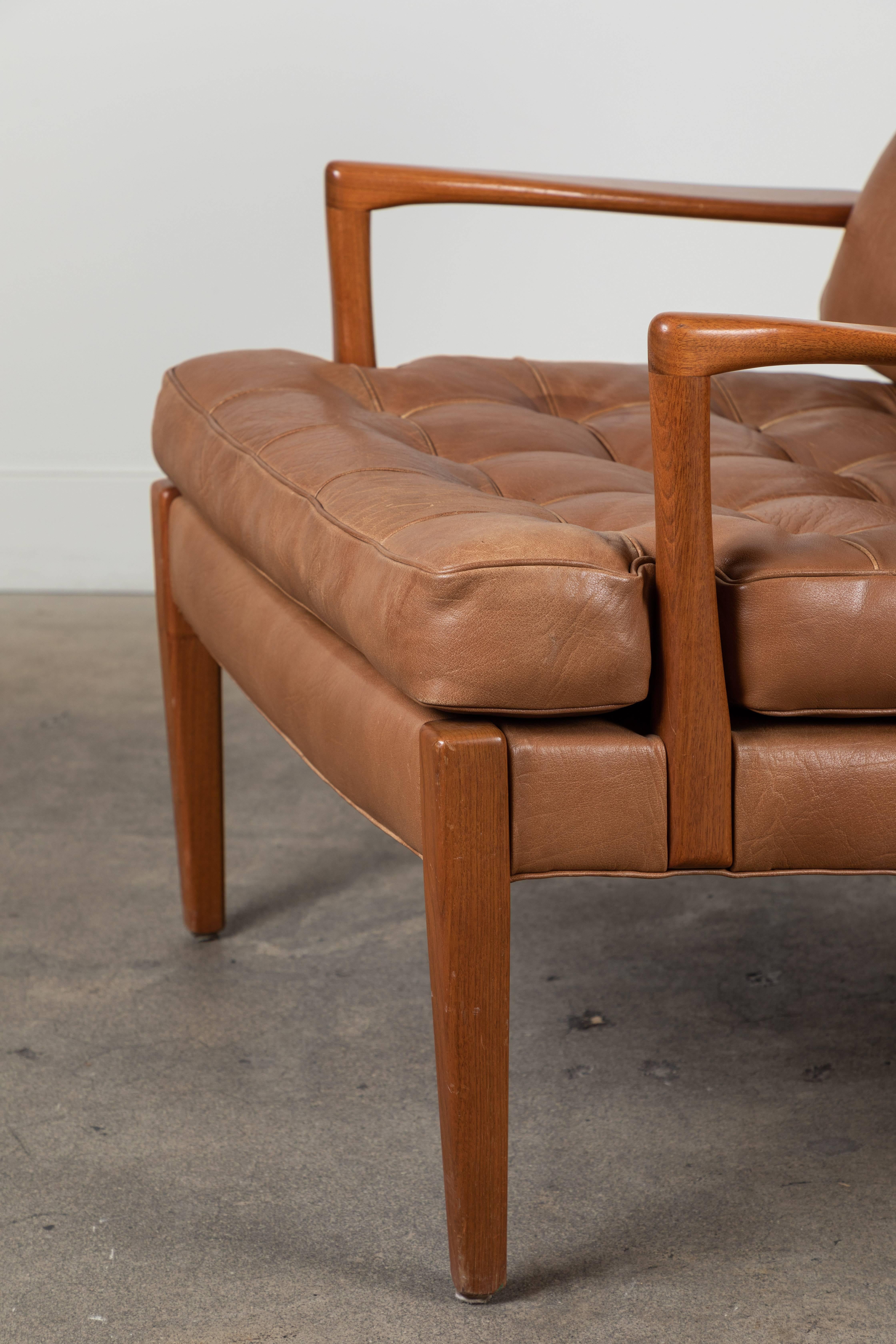 Swedish Pair of Löven Lounge Chairs by Arne Norell