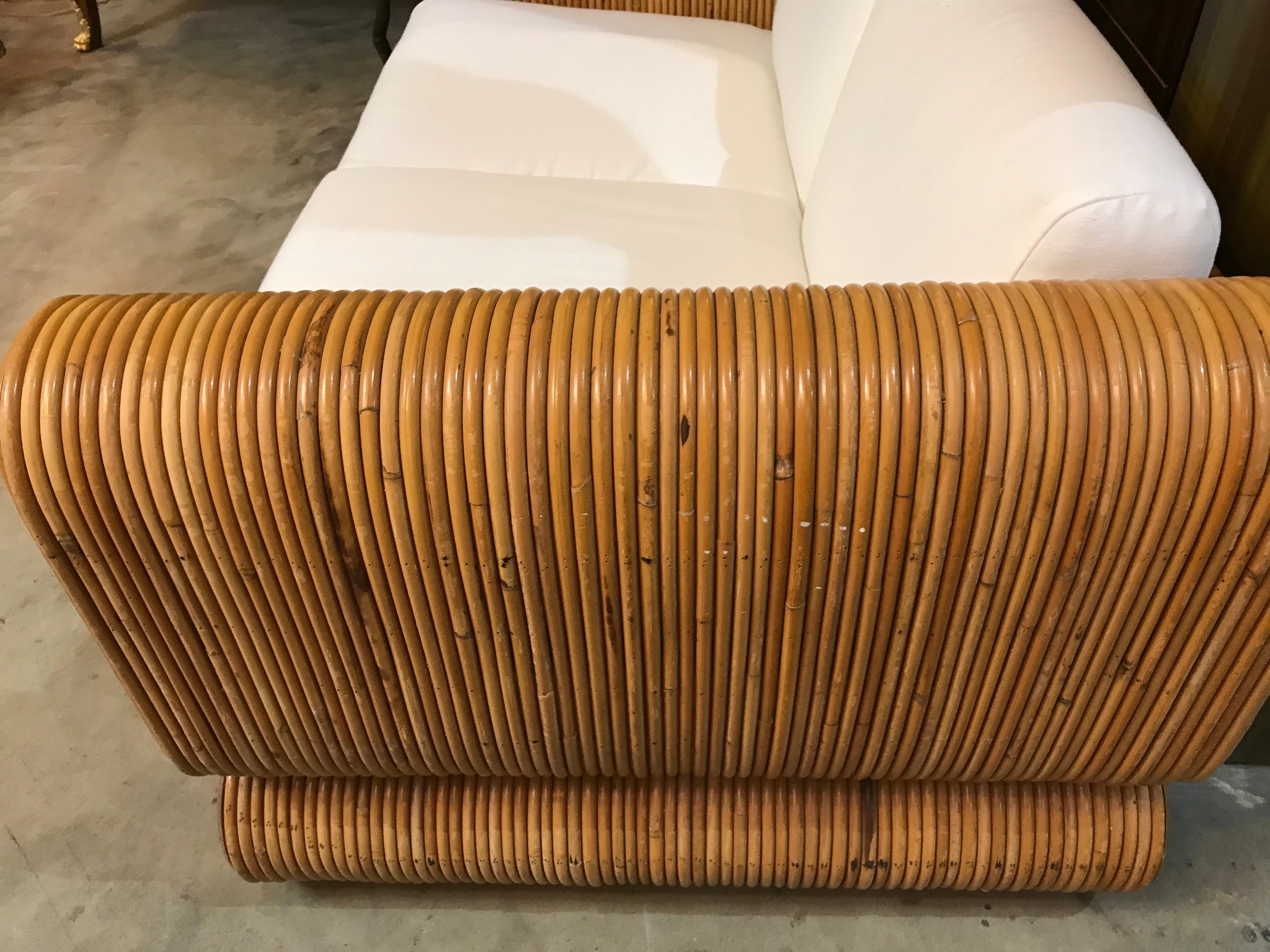 Mid-Century Modern Paire de Loveseats en vente