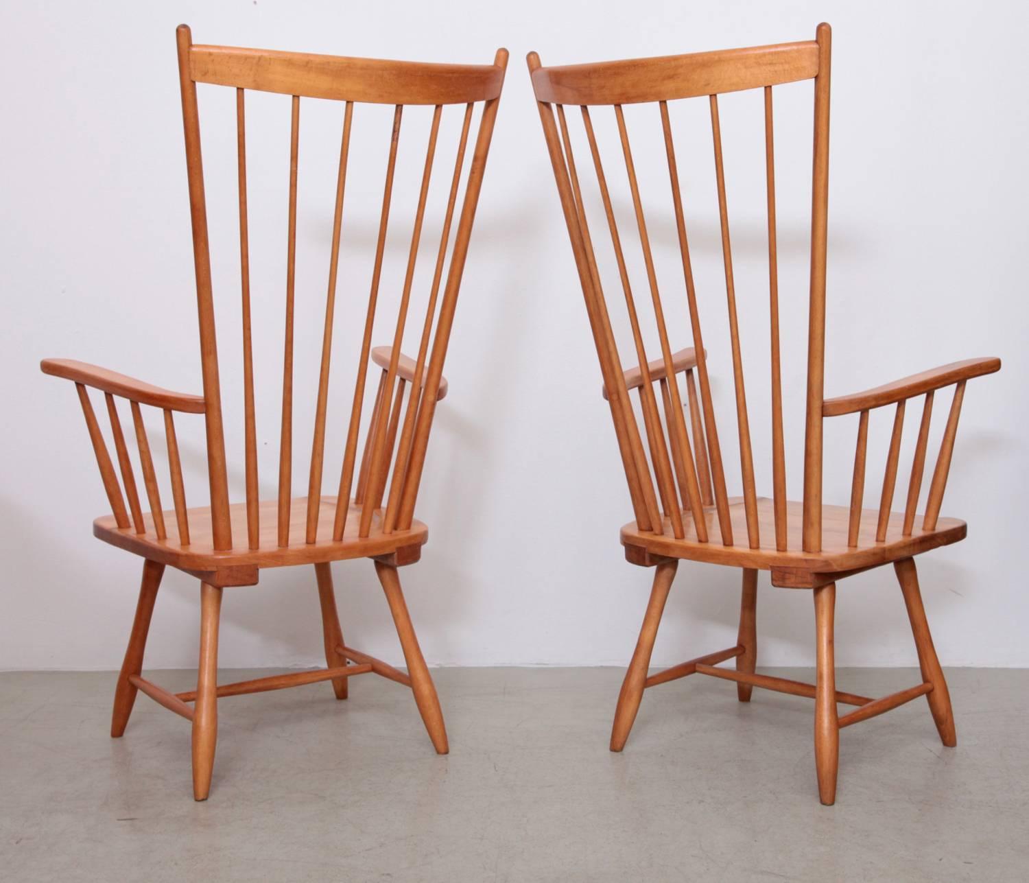 Pair of Low Arno Lambrecht Highback Windsor Lounge Chairs In Excellent Condition In Berlin, DE