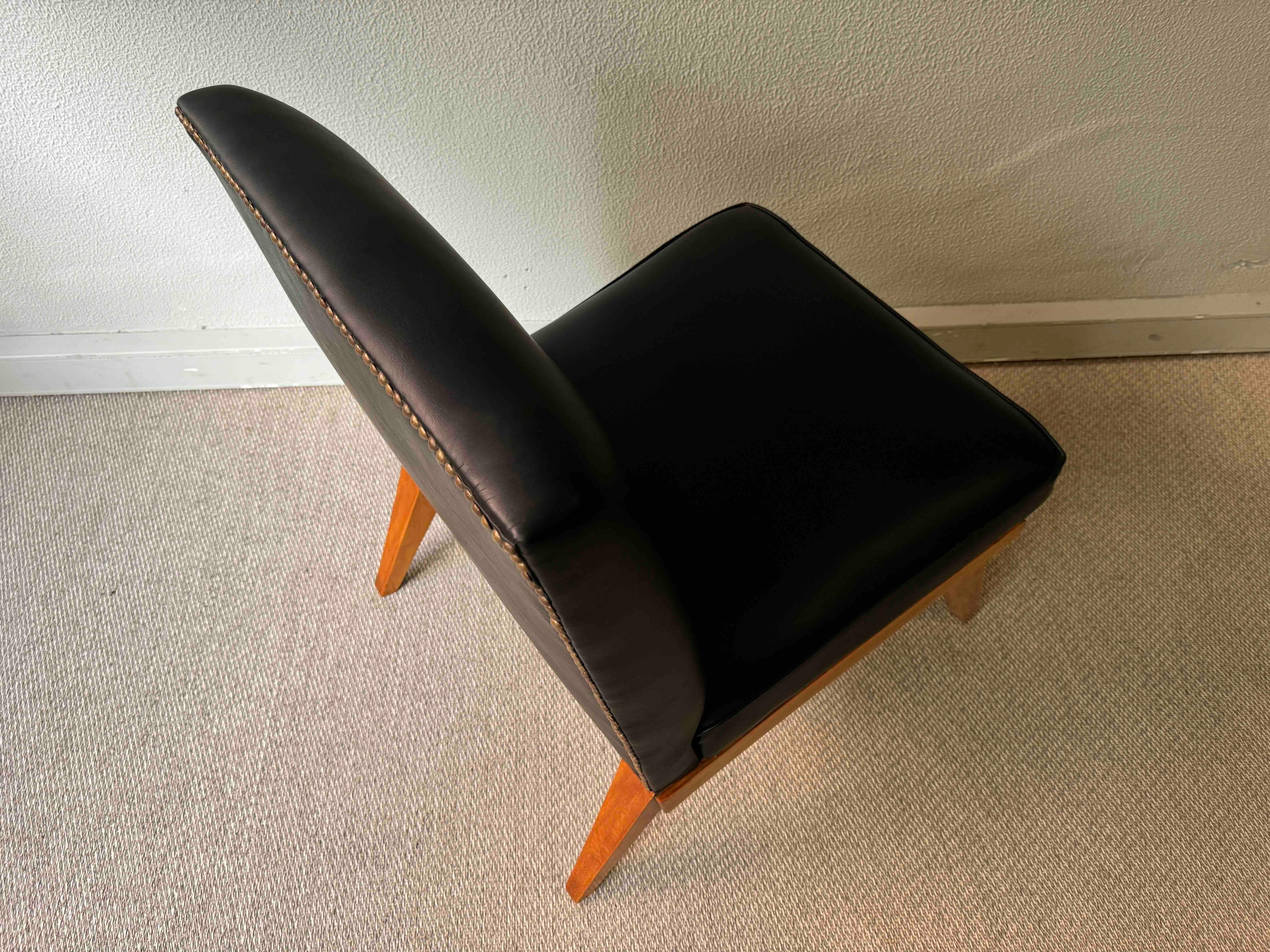 Pair of Low Chair in the style of Jens Risom Slipper Chair. 1950's For Sale 8