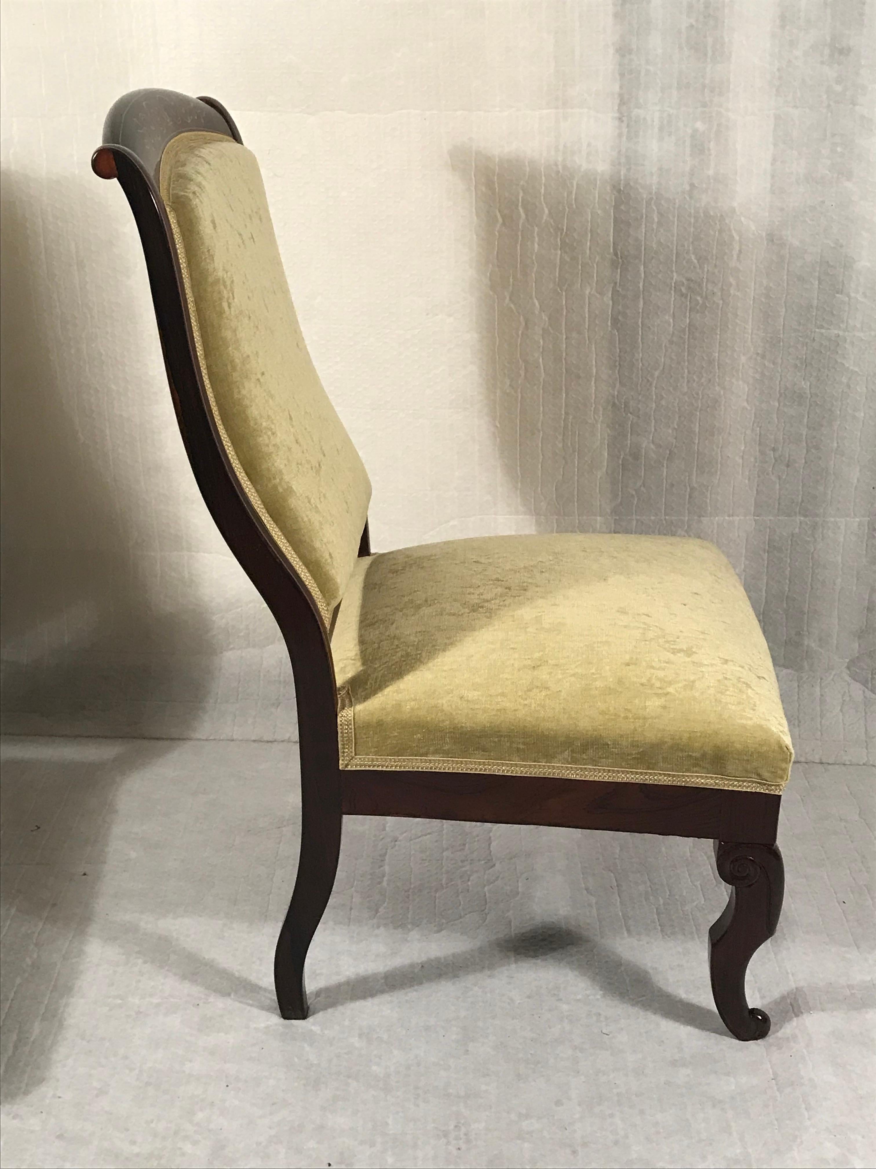 Ein Paar niedrige Stühle, französische Restaurationszeitalter, 1840 im Zustand „Gut“ im Angebot in Leimen, DE