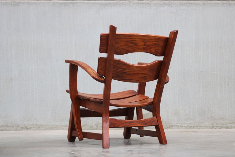 Coppia di poltrone sedie da salotto basse di design brutalista