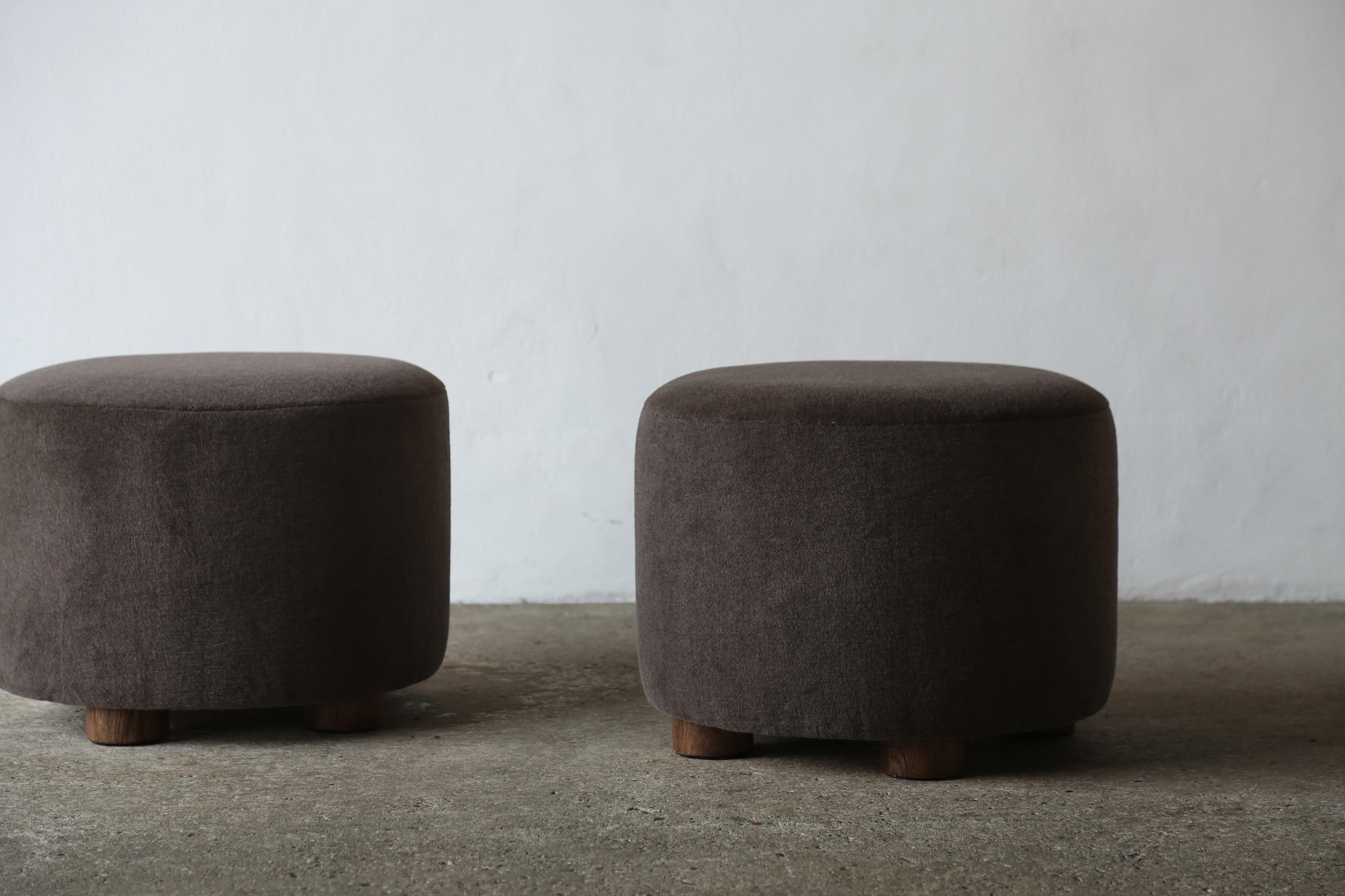 Scandinavian Modern Pair of Low Round Ottomans / Footstools in Pure Dark Brown Alpaca For Sale