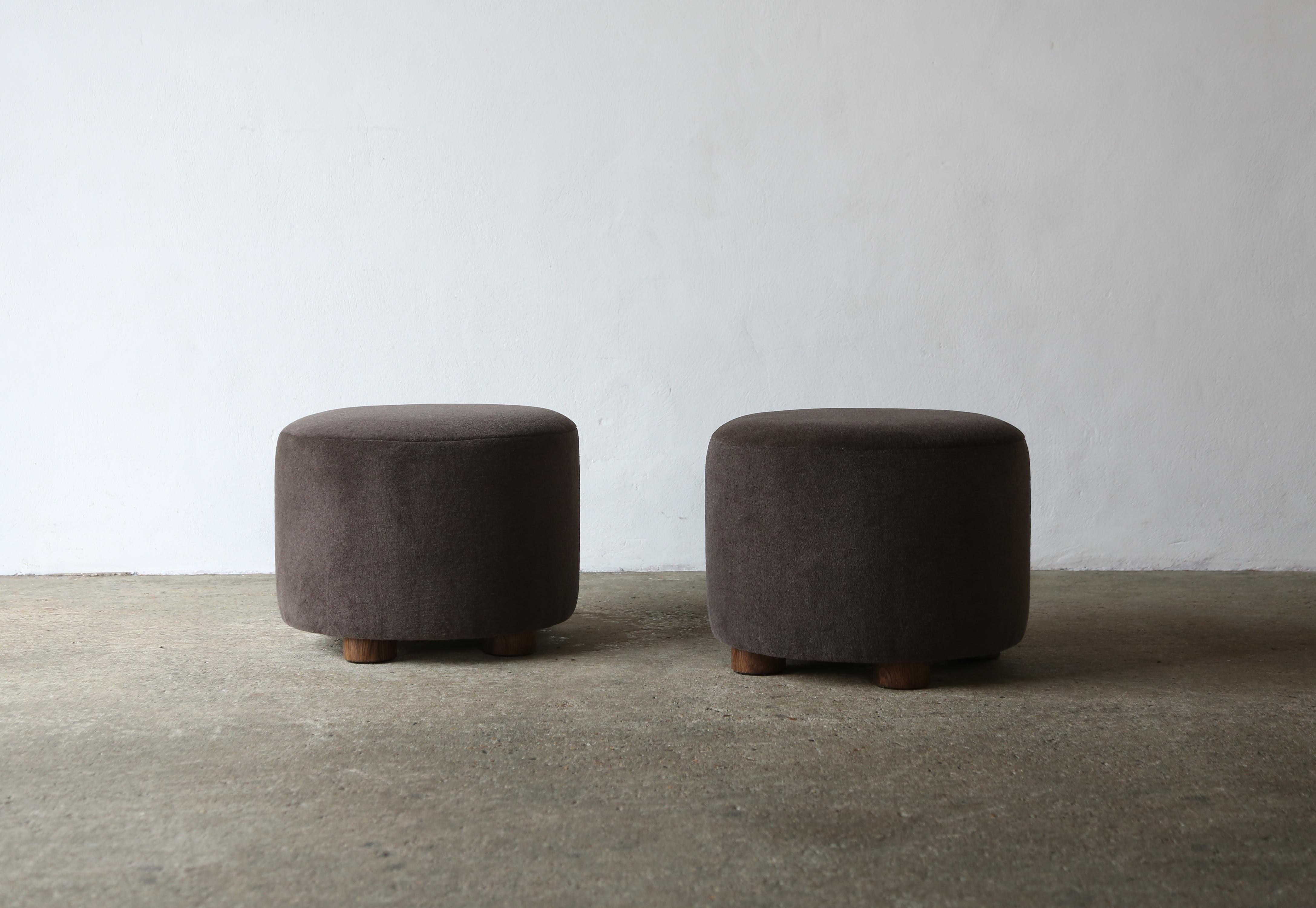 Contemporary Pair of Low Round Ottomans / Footstools in Pure Dark Brown Alpaca For Sale