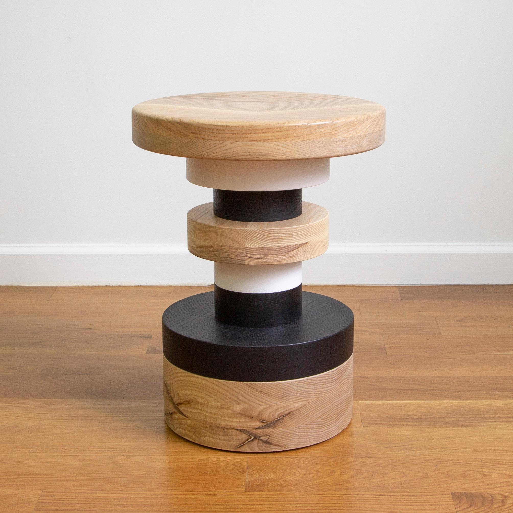 Bois Paire de tabourets Sass bas de Souda, chaise de salle à manger, sièges, forme A en vente