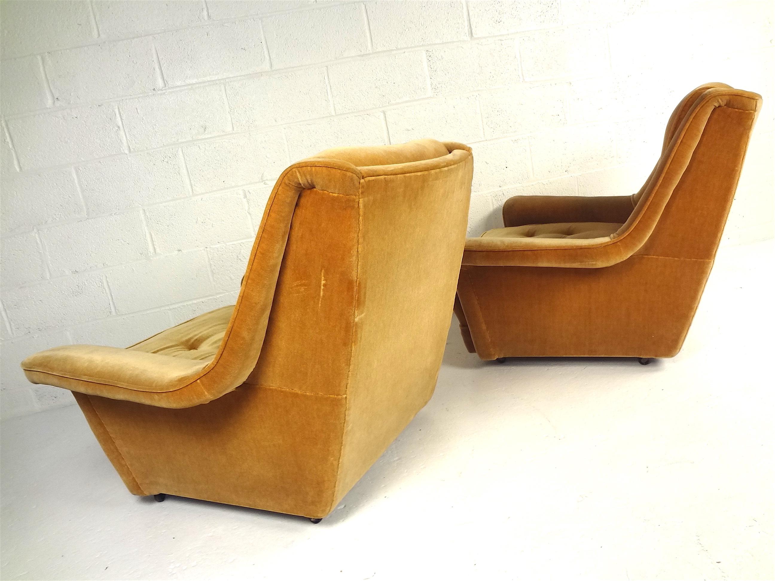 20th Century Pair of Low Tufted Velvet Lounge Chairs
