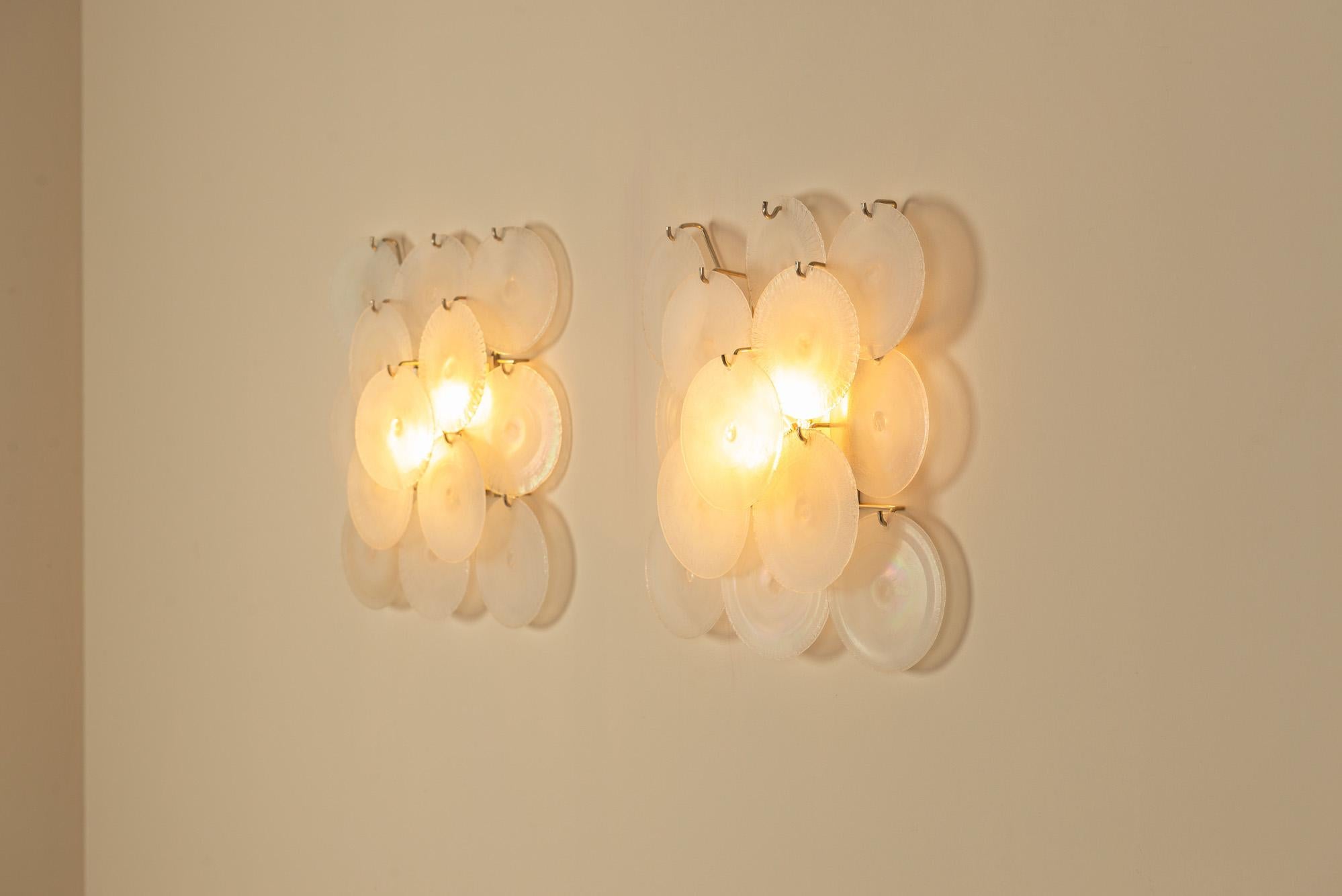 Pareja de apliques LP 235 de Carlo Nason para Mazzega, Italia1970s en Bueno estado para la venta en Hellouw, NL