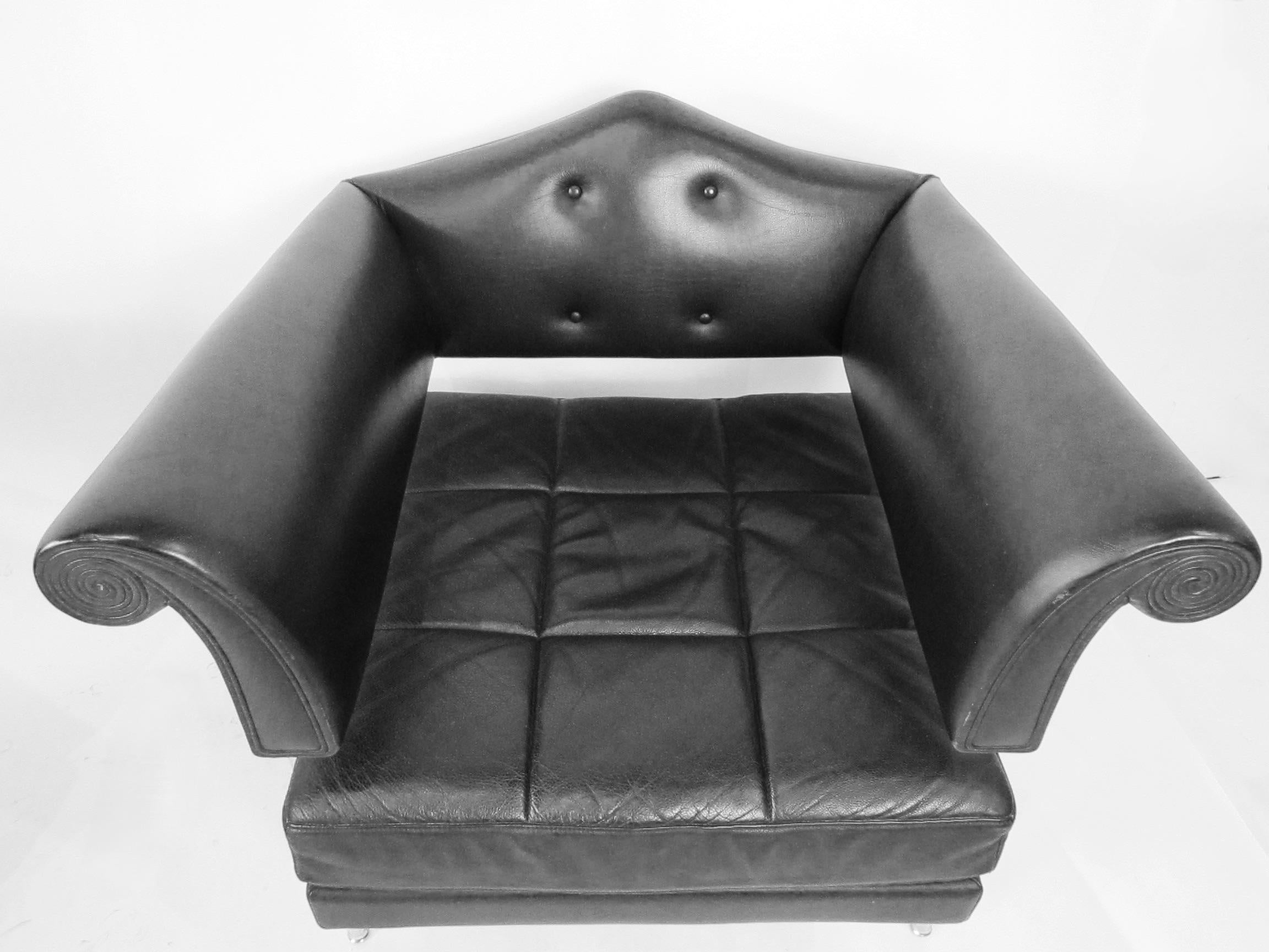 Pair of Luca Scocchetti for Poltrana Frau black leather on chrome lounge chairs For Sale 4