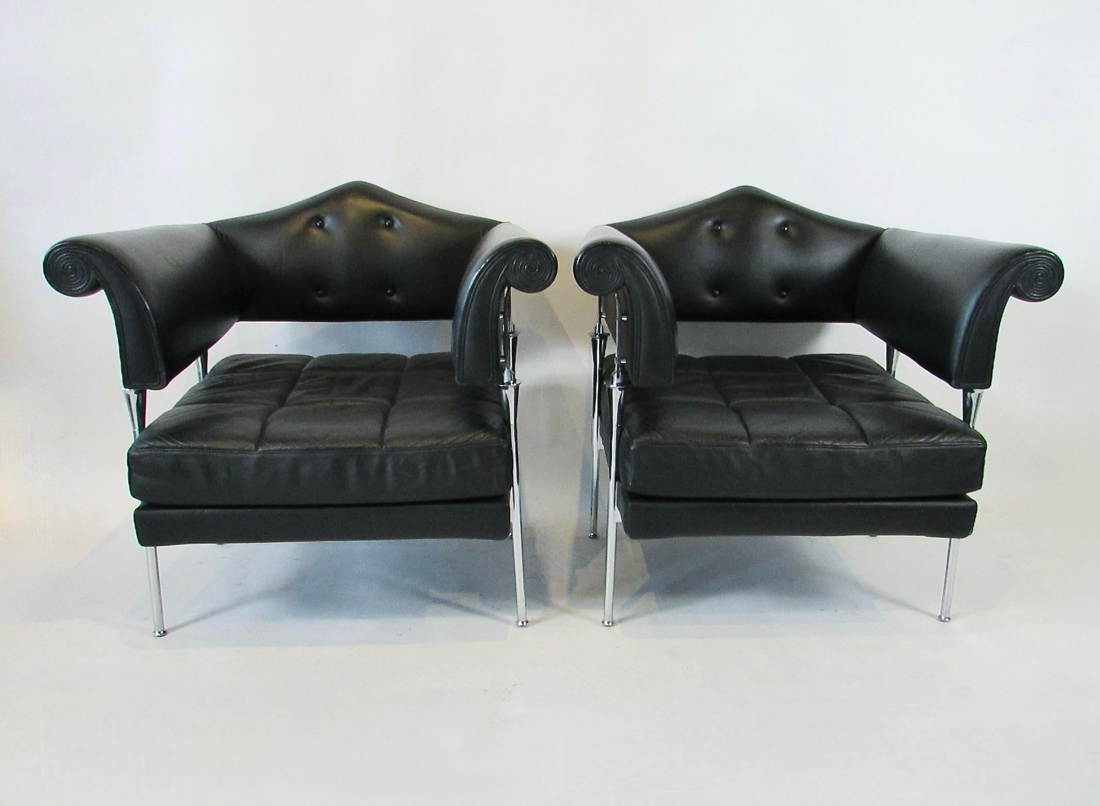 Post-Modern Pair of Luca Scocchetti for Poltrana Frau black leather on chrome lounge chairs For Sale