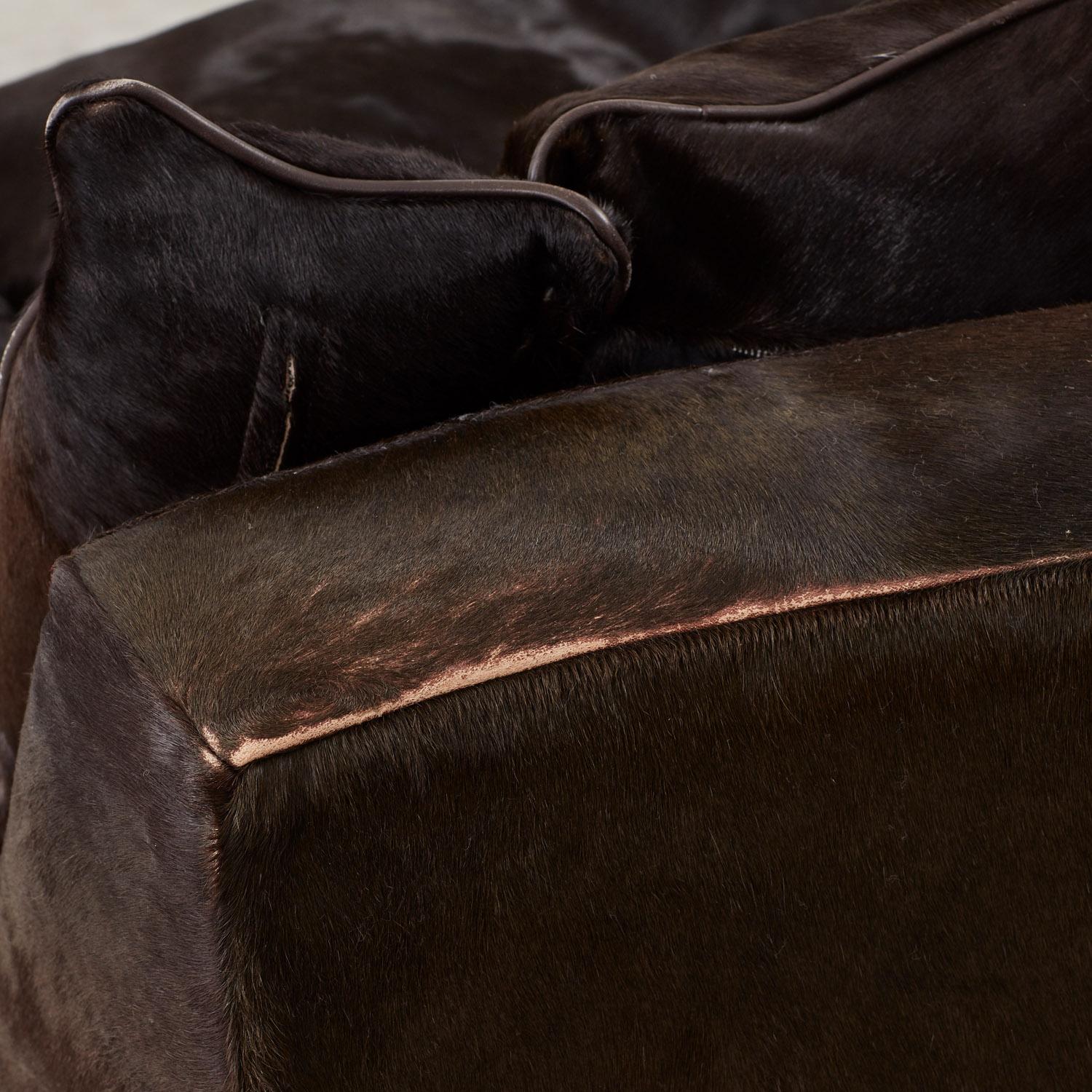 Pair of Luciano Frigerio ponyhair armchairs & ottoman - Italy, 1970s For Sale 4
