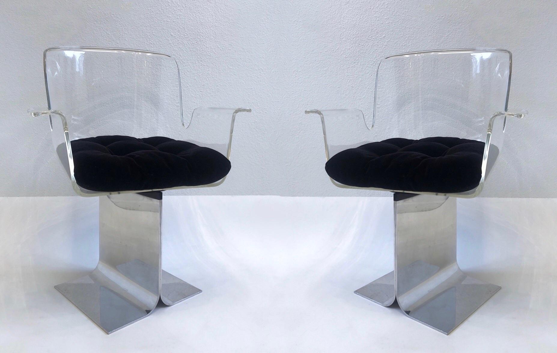 Pair of Lucite and Aluminum Swivel Chairs by Pace Collection 5