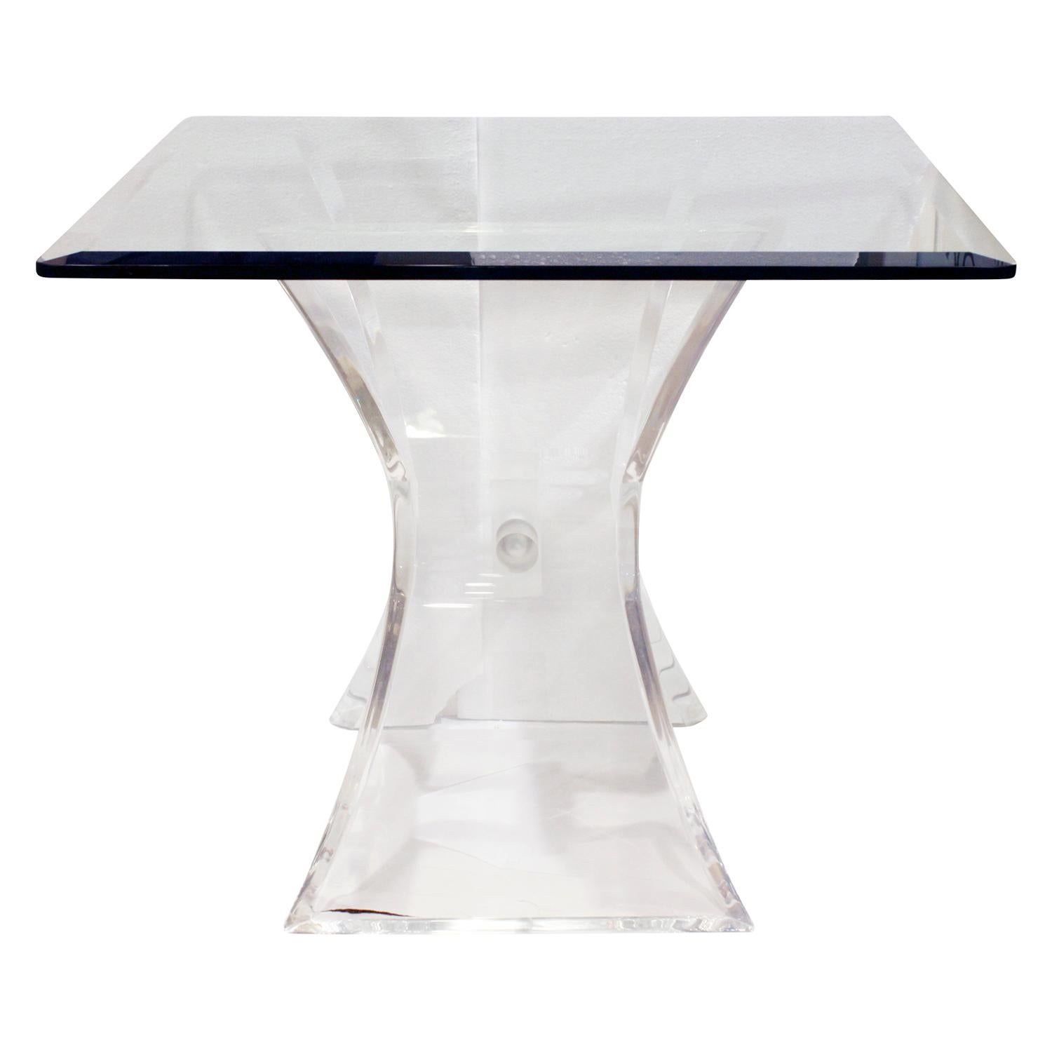 Pair of Lucite and Glass Sculptural End Tables, 1970s In Excellent Condition In New York, NY