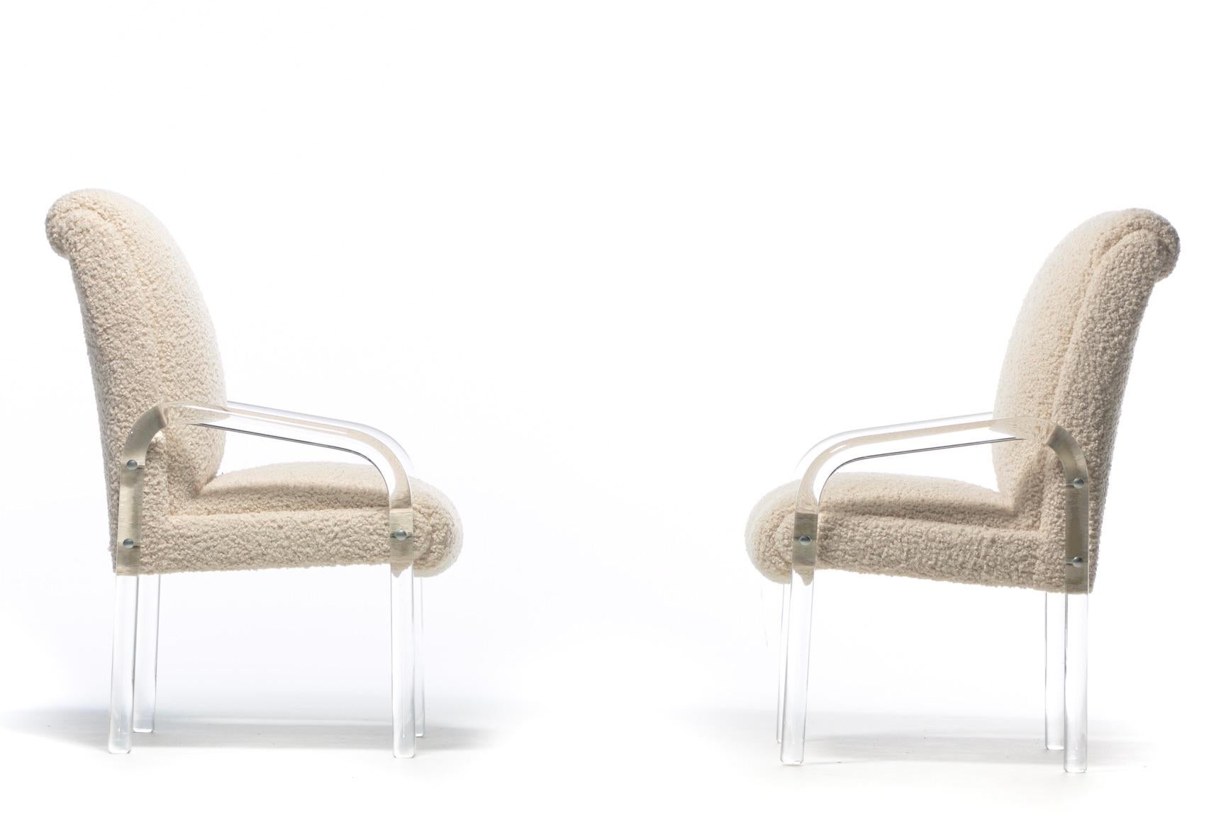 American Pair of Lucite Arm Chairs by Leon Rosen for Pace Collection c. 1970 For Sale