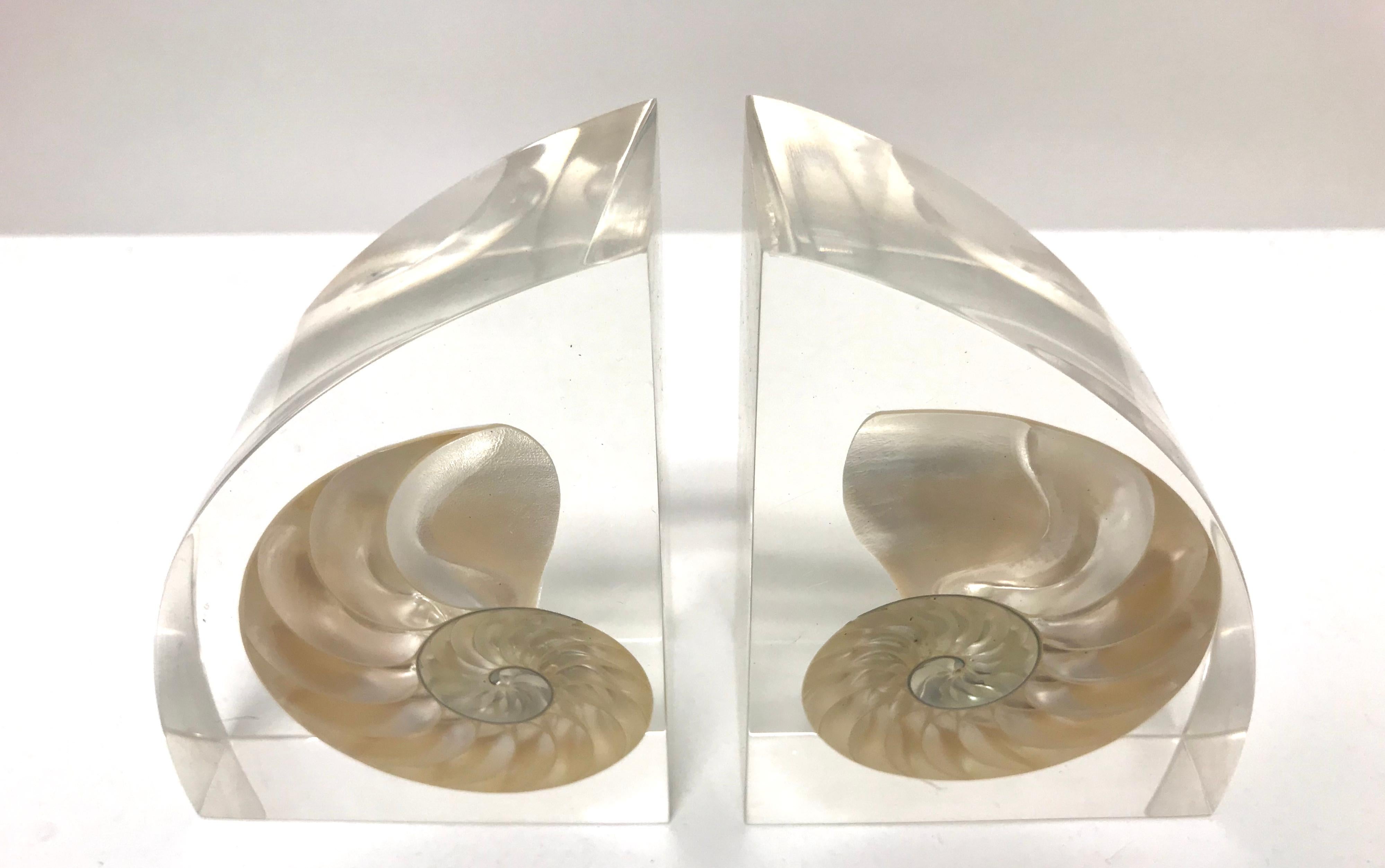 Pair of Lucite Bookends with Encased Nautilus Shell For Sale 15