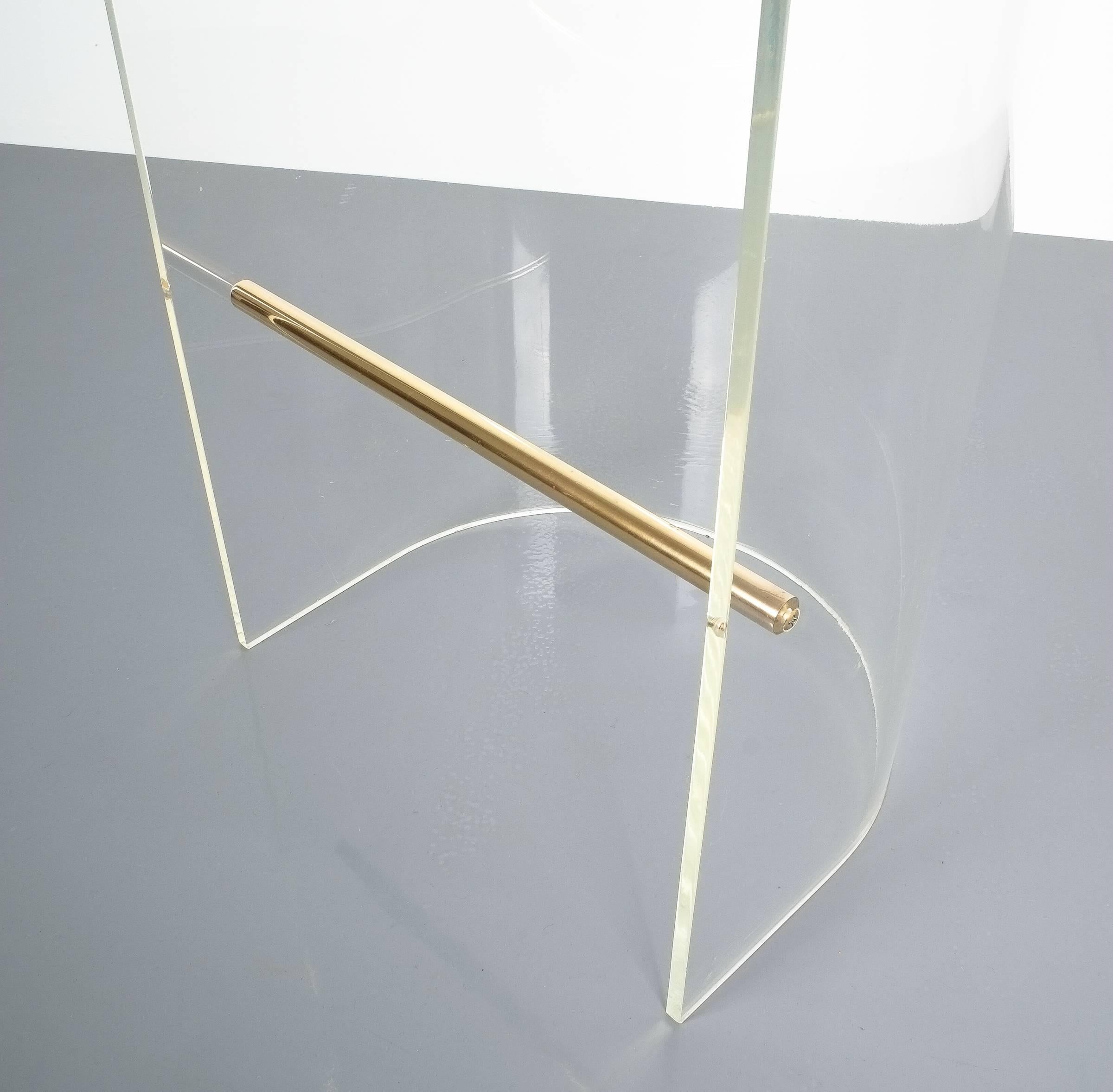 Paar Barhocker aus Lucite-Messing im Stil von Charles Hollis Jones:: 1960 4