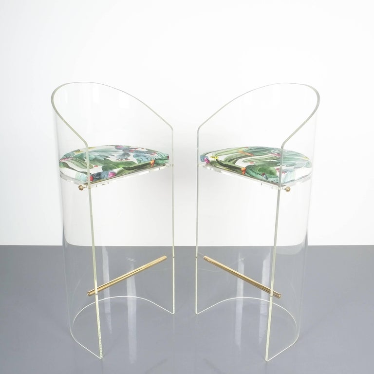 Pair of Lucite Brass Bar Stools Style Charles Hollis Jones, 1960 at 1stDibs