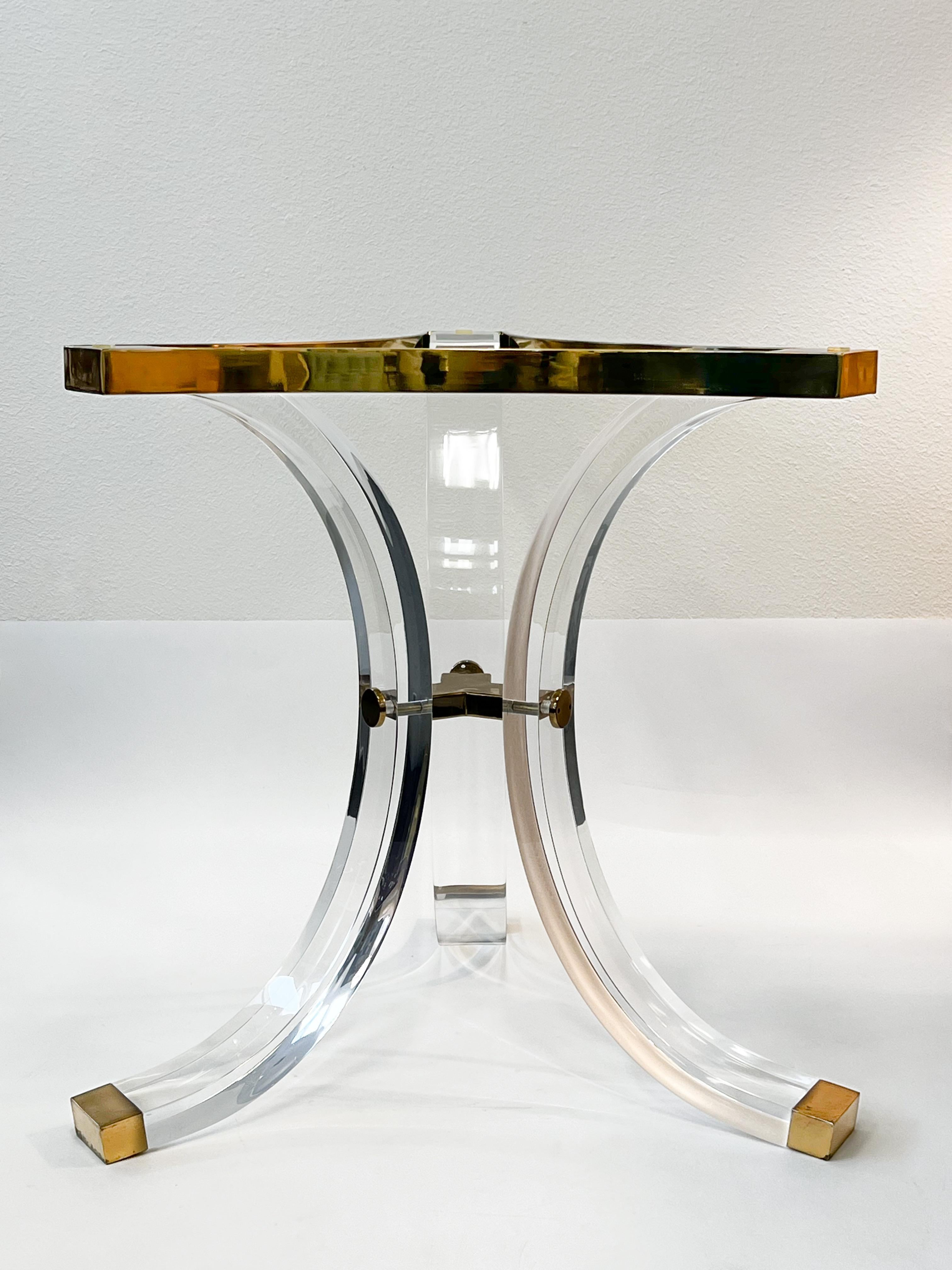 Paire de bases de tables de salle à manger Regency en lucite et laiton par Charles Hollis Jones Bon état - En vente à Palm Springs, CA