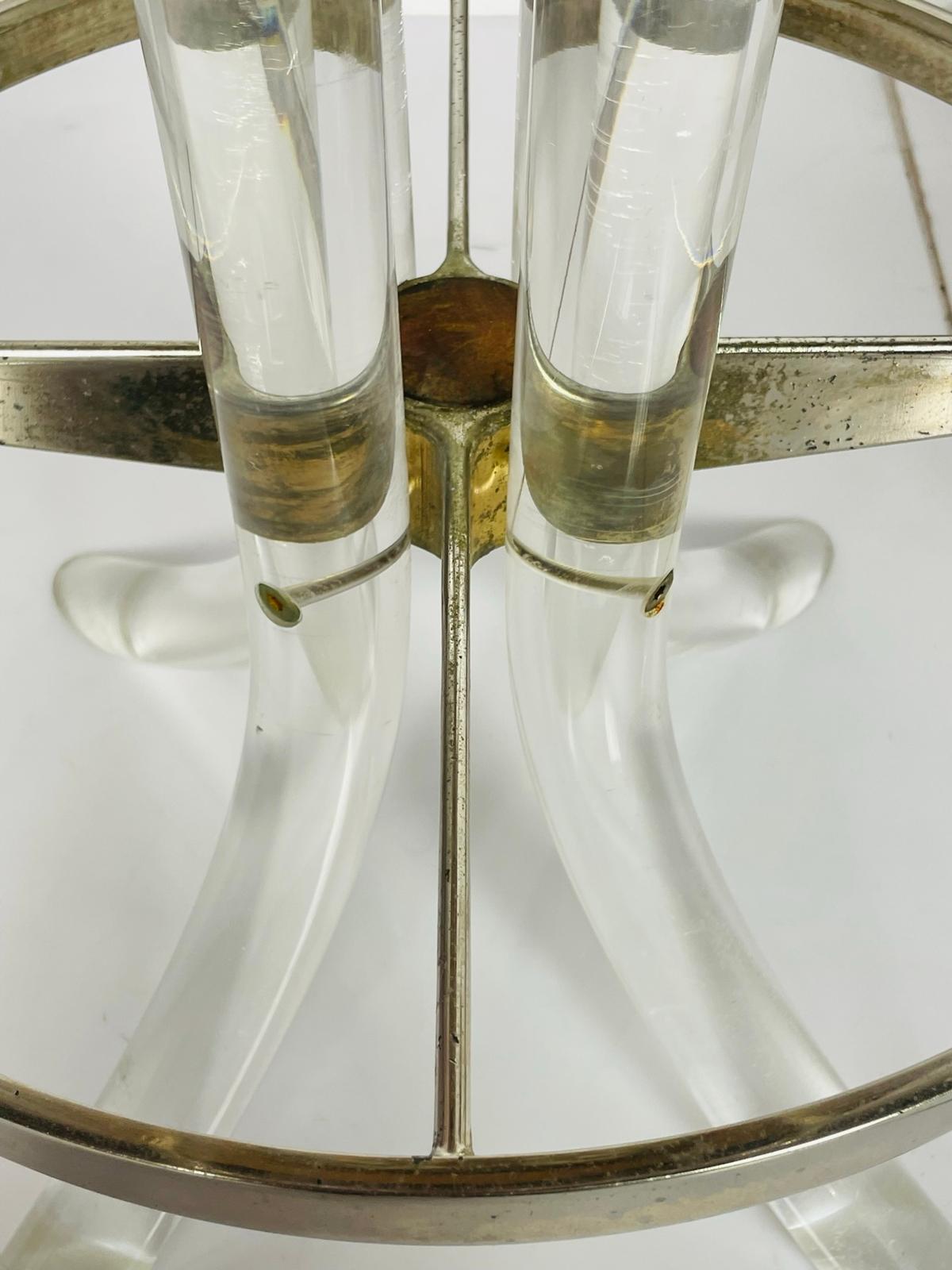 Paire de tabourets de bar en lucite et chrome d'après Charles Hollis Jones, États-Unis, années 1970 en vente 2