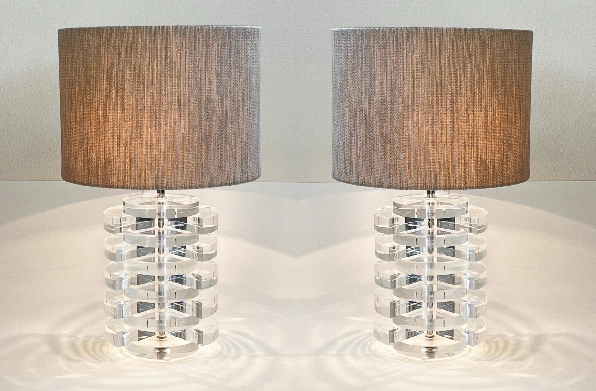 Grasscloth Pair of Lucite & Chrome Table Lamps by Karl Springer For Sale