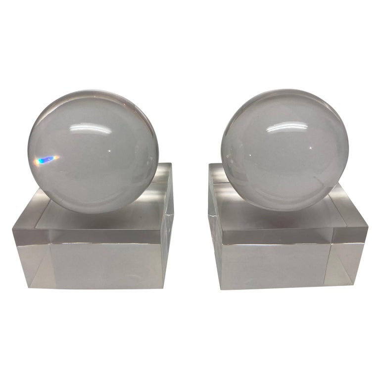 Pair of Lucite Finials For Sale at 1stDibs
