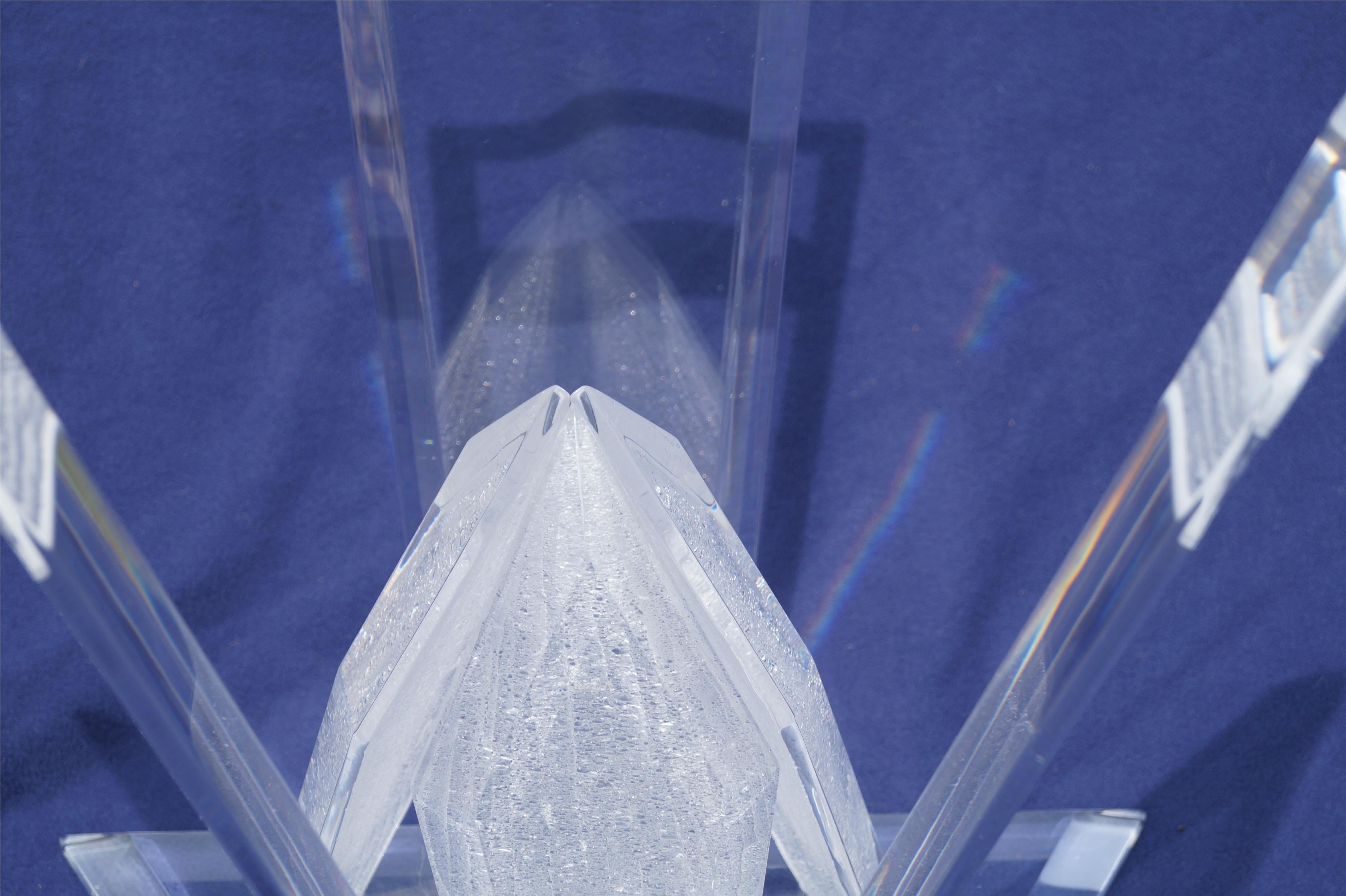 Paire de tables d'appoint sculpturales Glacier Iceberg avec plateau en verre en vente 2