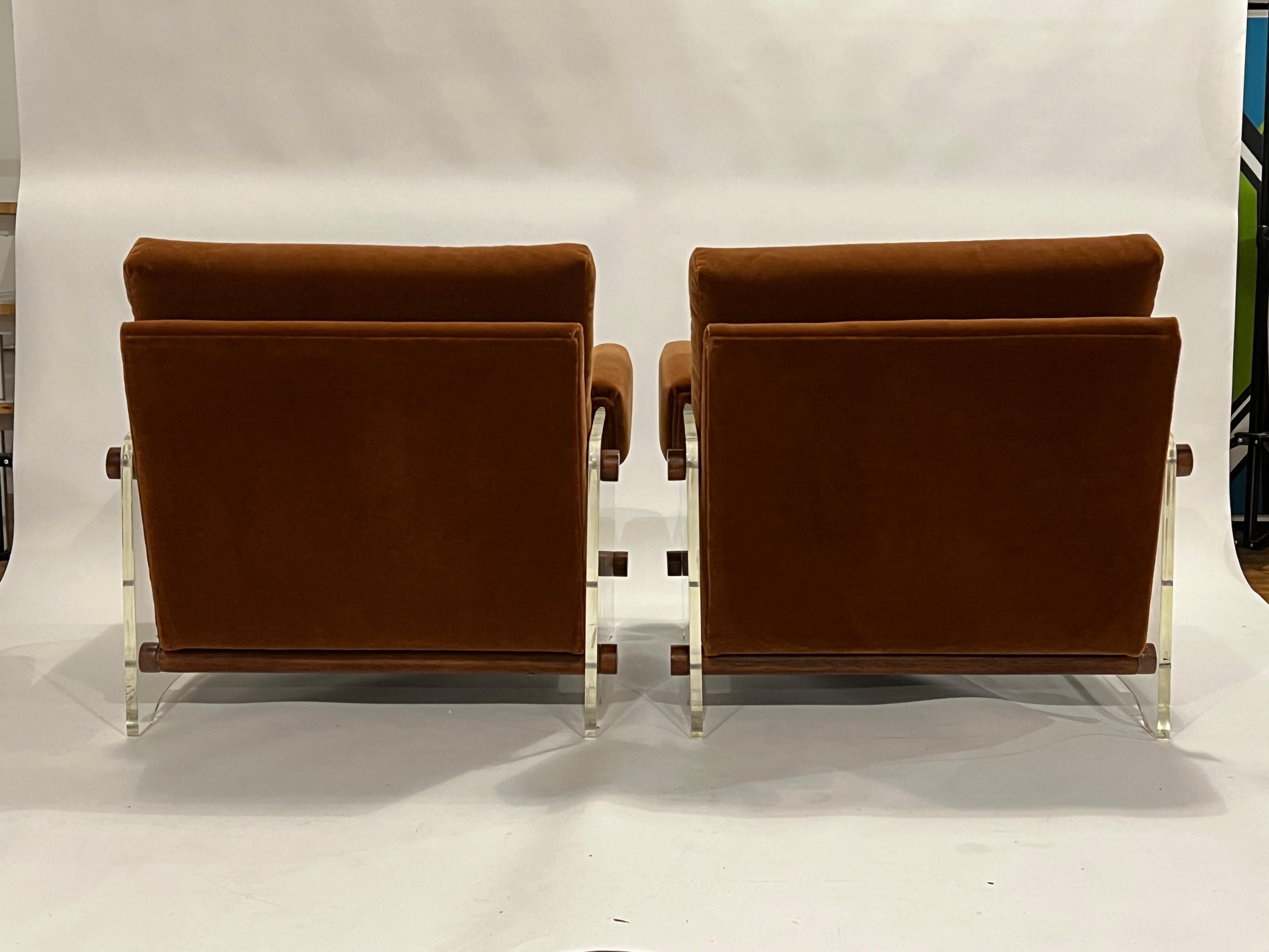 Pair of Lucite Lounge Chairs in Rust Mohair For Sale 2