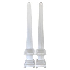 Coppia di obelischi in lucite