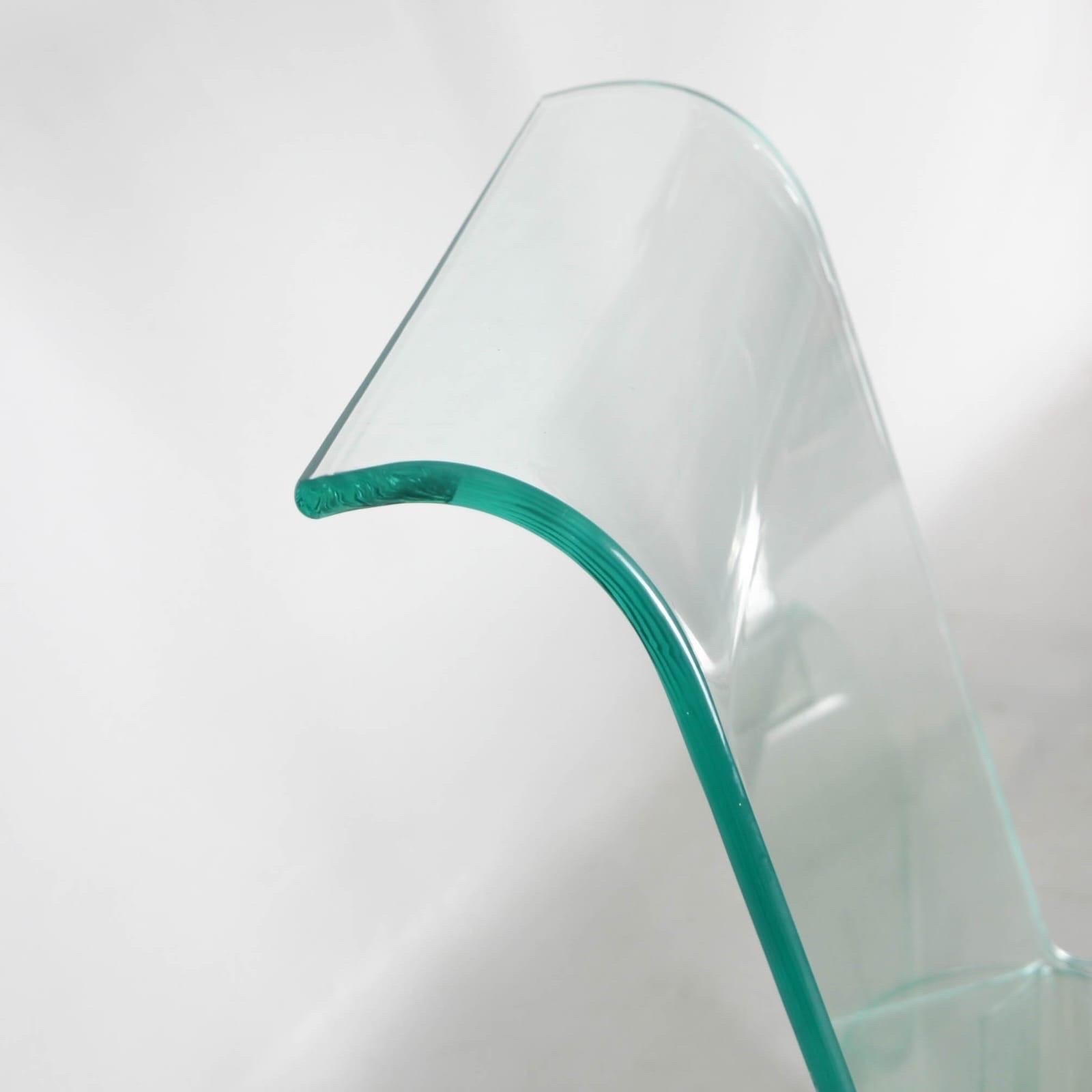 Paire de chaises d'appoint lucite en vente 8