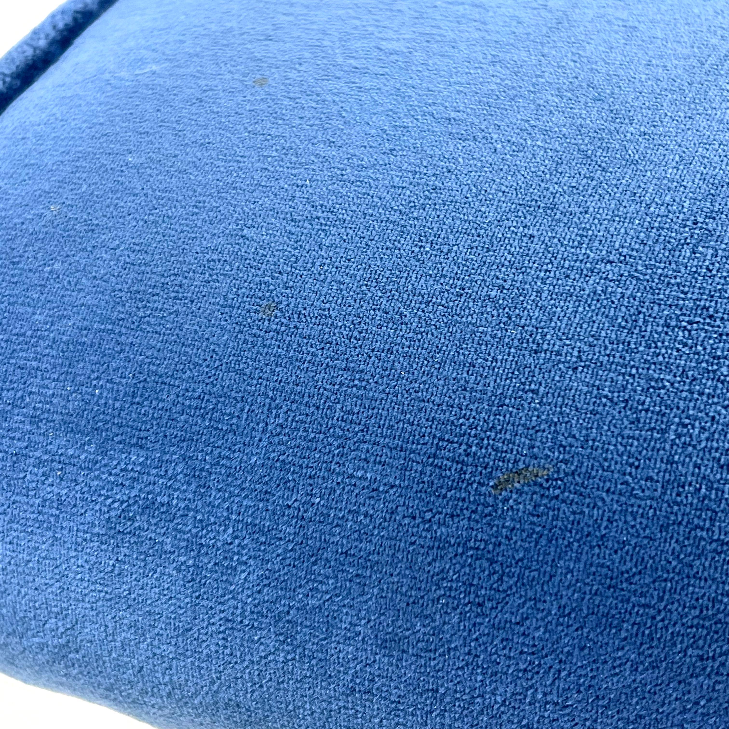 Coppia di sgabelli girevoli a cascata in lucite di Charles Hollis Jones in vendita 11