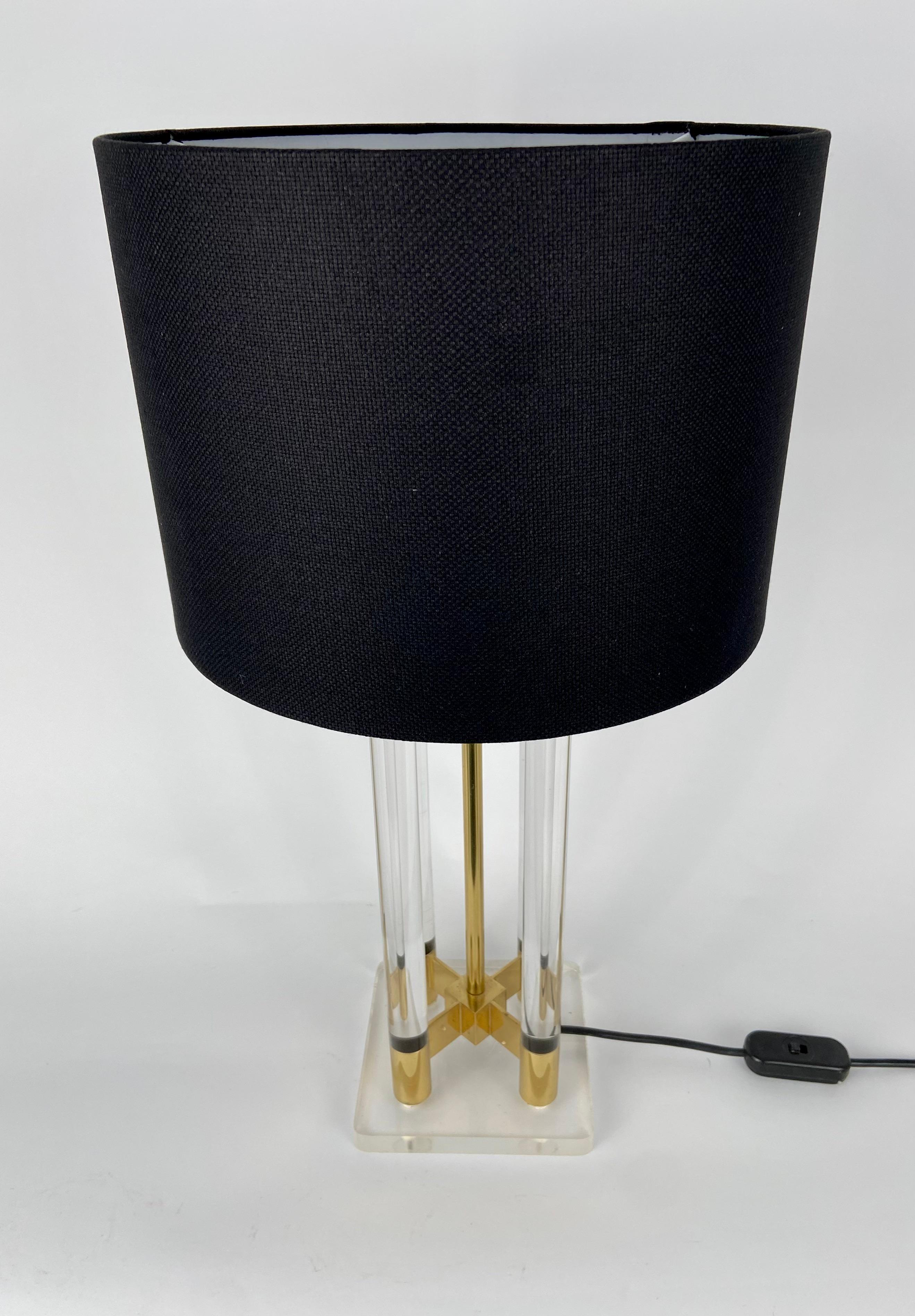 Hand-Crafted Pair of lucite table lamps For Sale