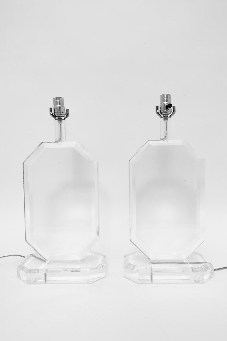 Polished Pair of Lucite Table Lamps For Sale