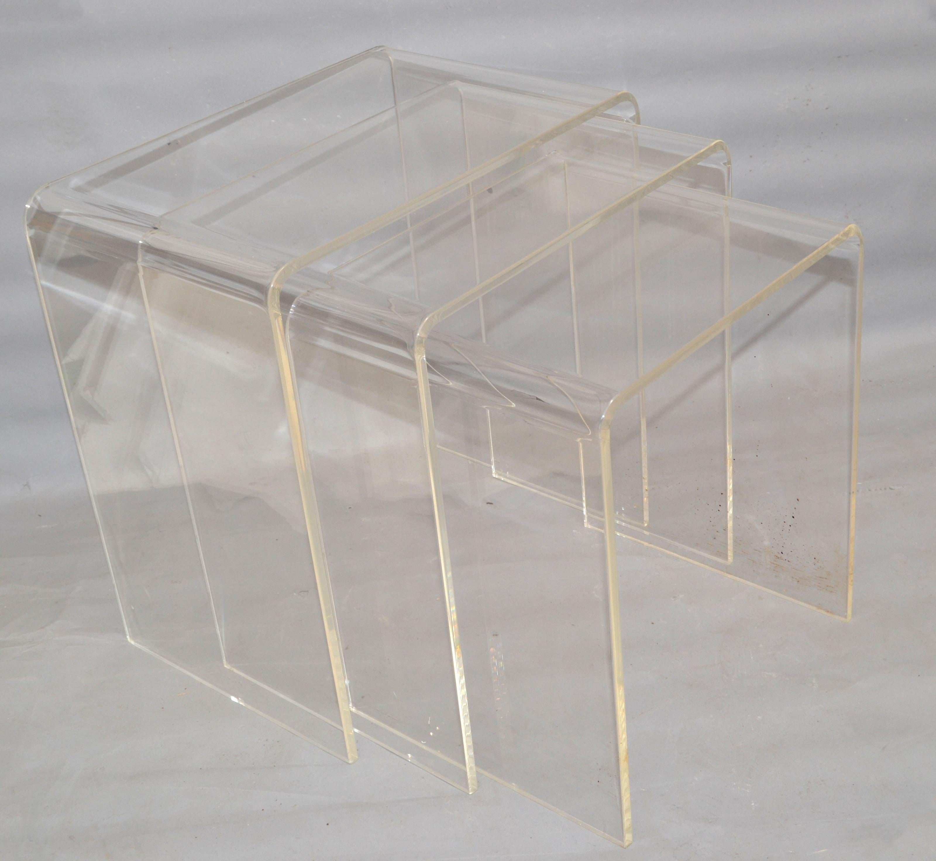 Pair of Lucite Waterfall Nesting Tables / Stacking Tables, Stools, Set of 3 For Sale 4