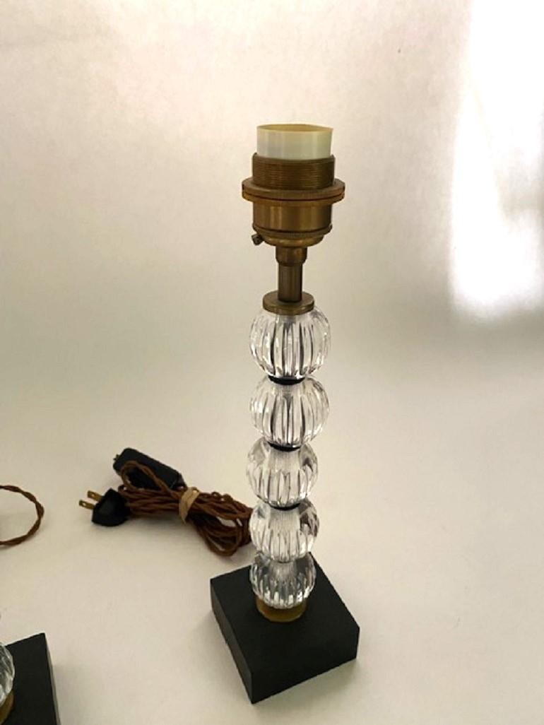 Coppia di lampade a sfera Mimi in cristallo trasparente di Lucy Cope con paralumi in seta Sweetie Dove in vendita 1
