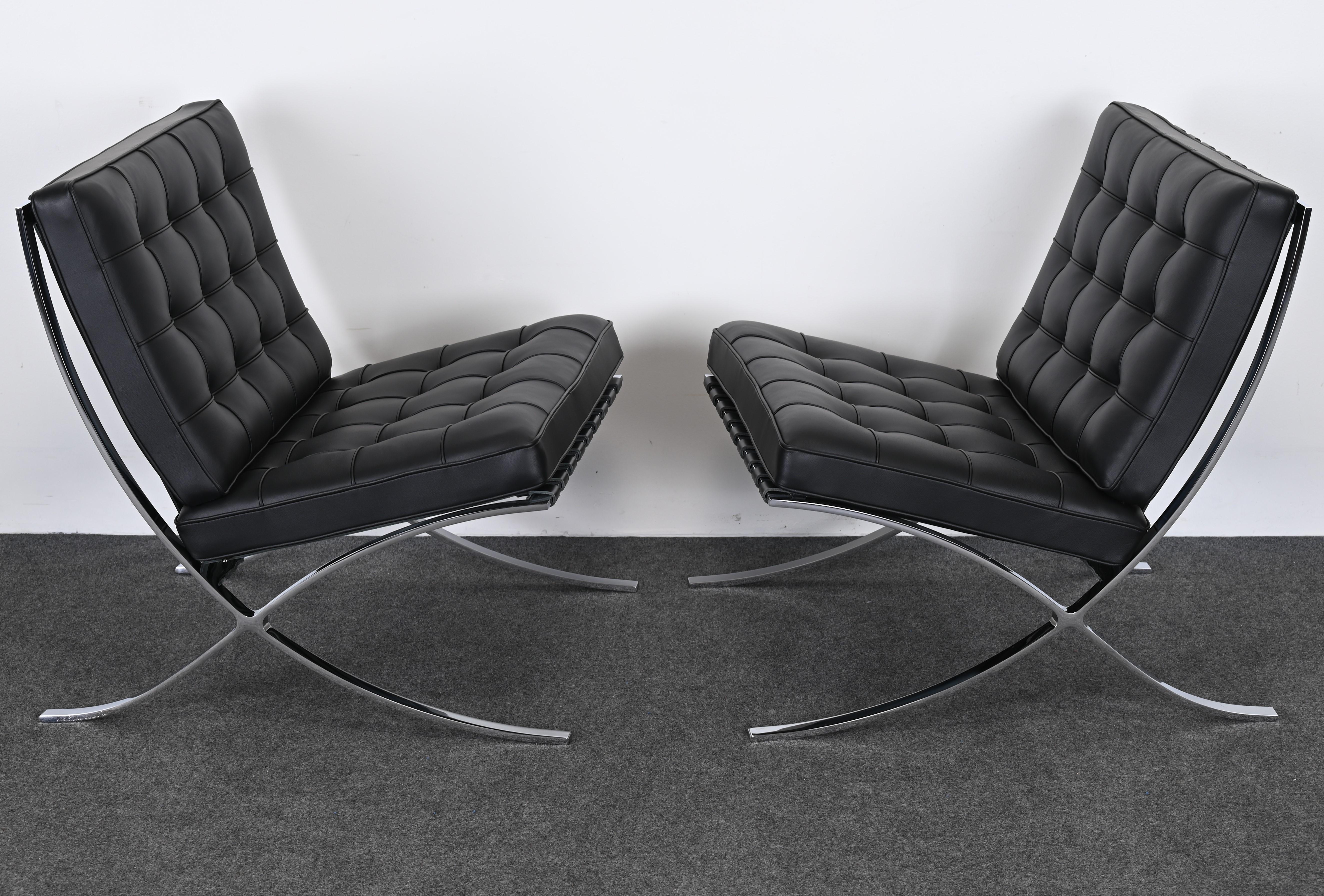 American Pair of Ludwig Mies van der Rohe Barcelona Chairs for Knoll Studio