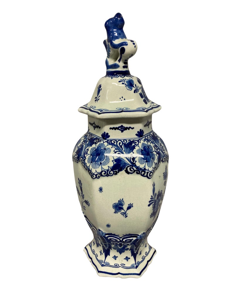 Pair of Lue and White Delft Vases with Covers For Sale at 1stDibs